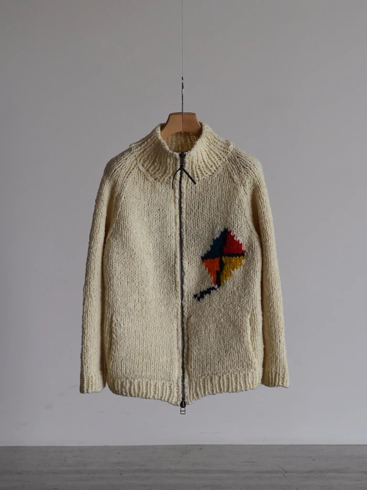 kakan-kite-drivers-cowichan-white-2