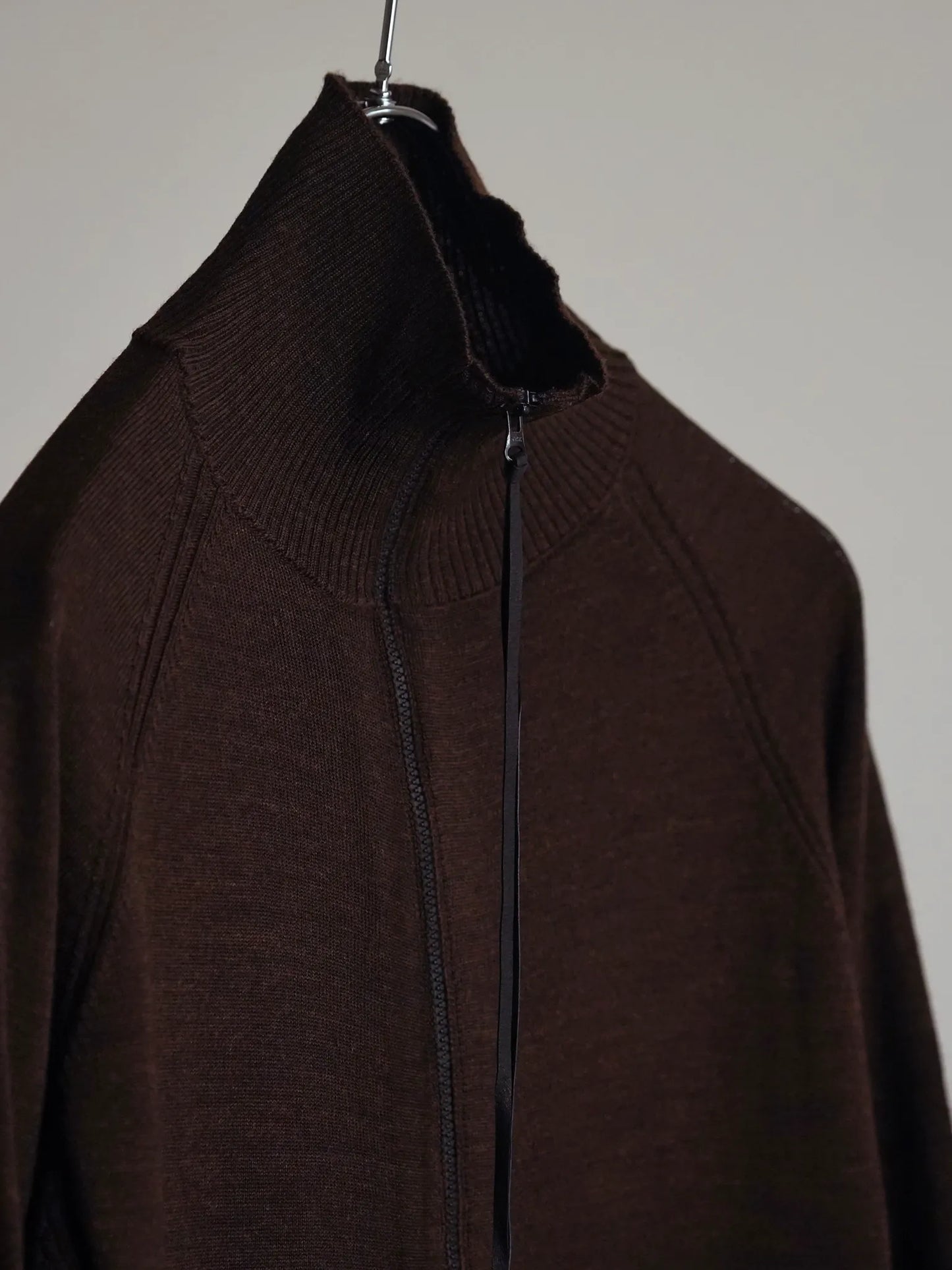 kakan-wg-zip-cardigan-dark-brown-5