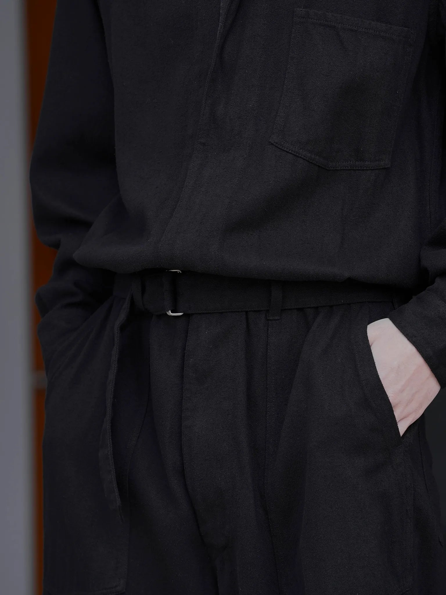comoli-シルクネップ-オールインワン-black-5