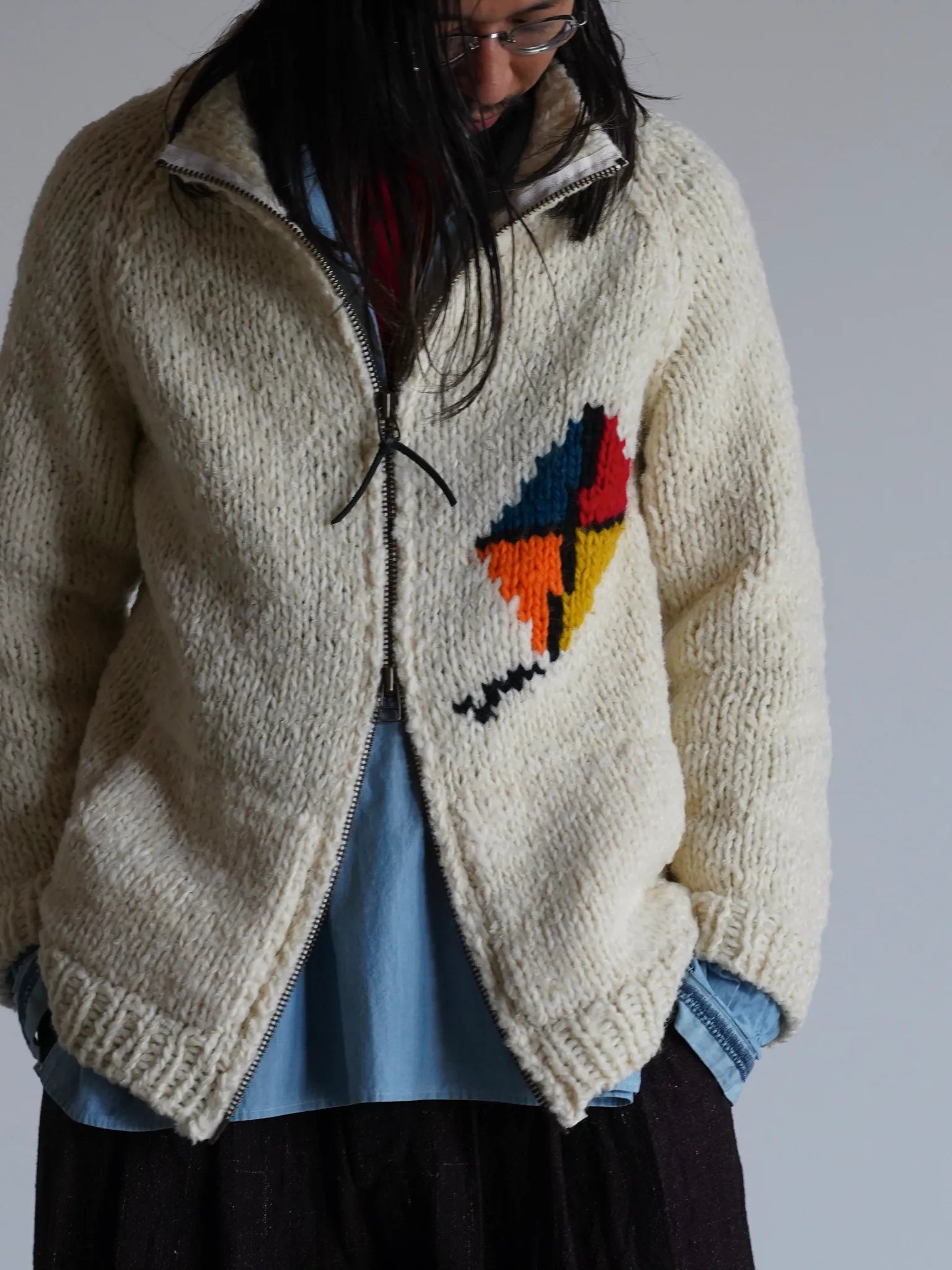 kakan-kite-drivers-cowichan-white-1