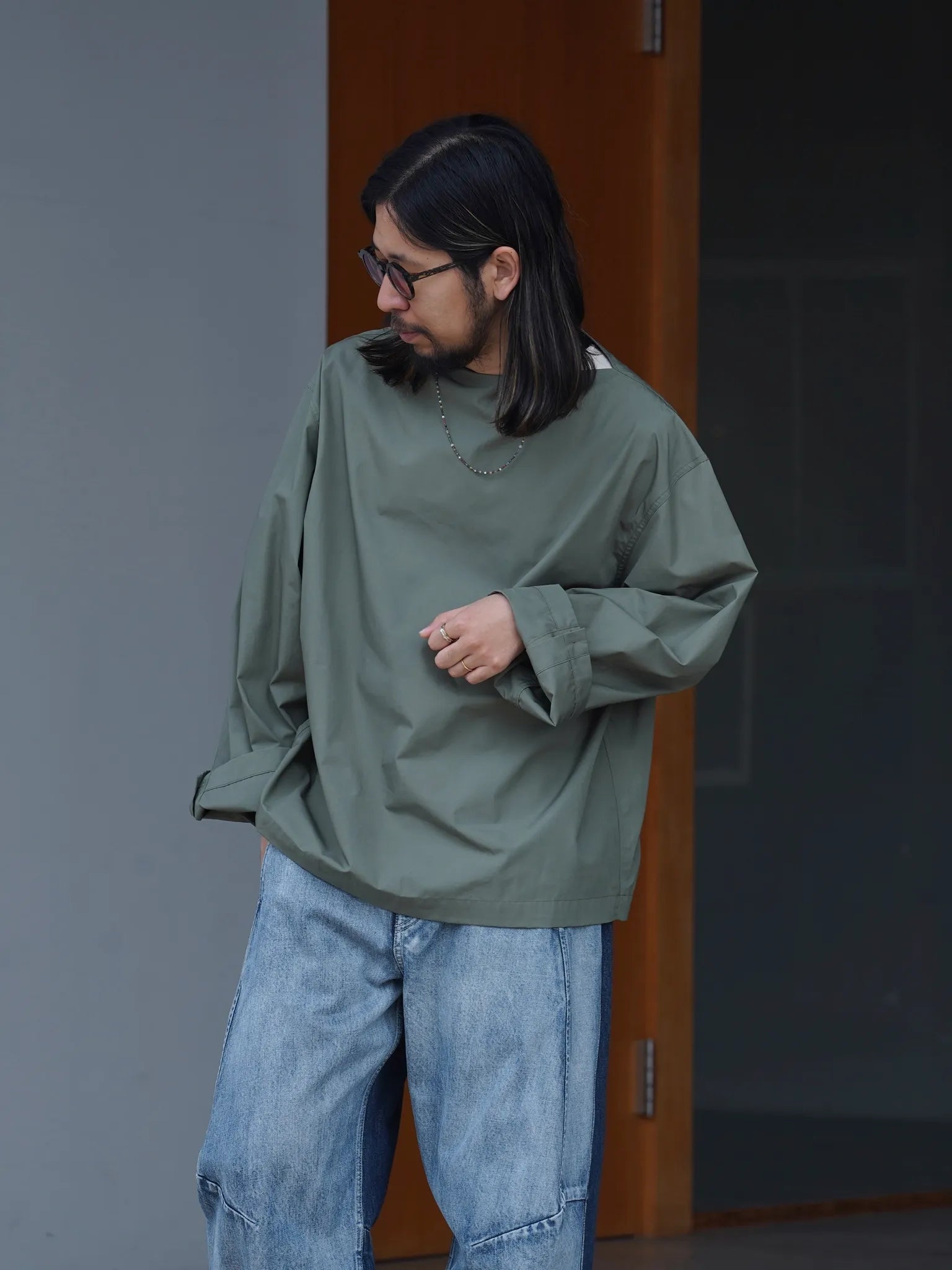 nonnotte-draping-big-basque-shirt-basil-8