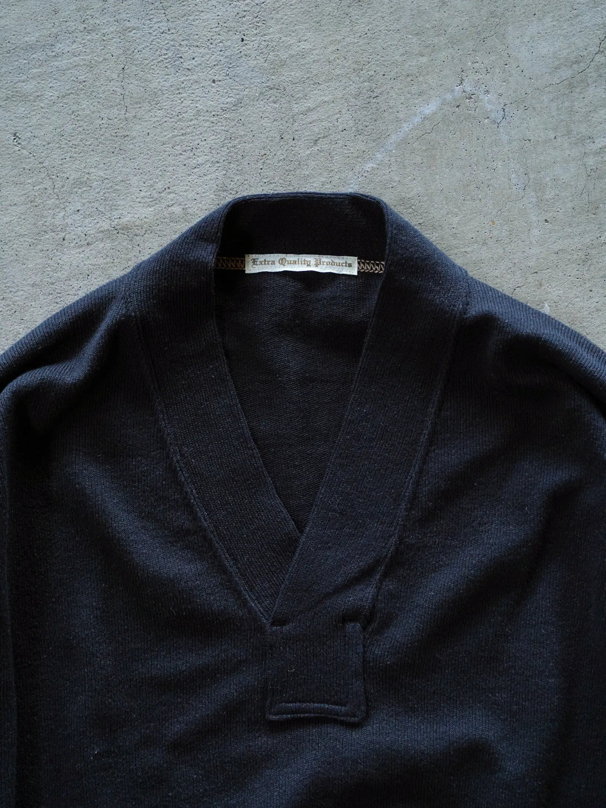 olde-homesteader-y-neck-long-sleeve-black-3