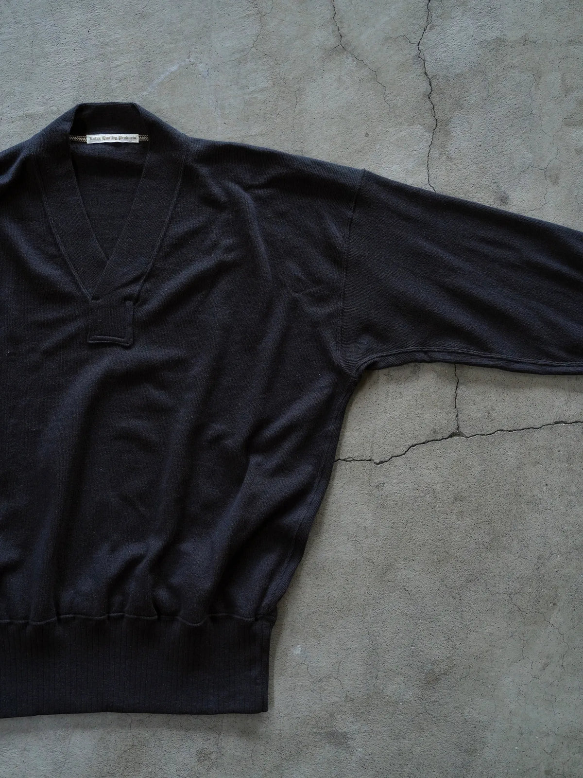 olde-homesteader-y-neck-long-sleeve-black-2