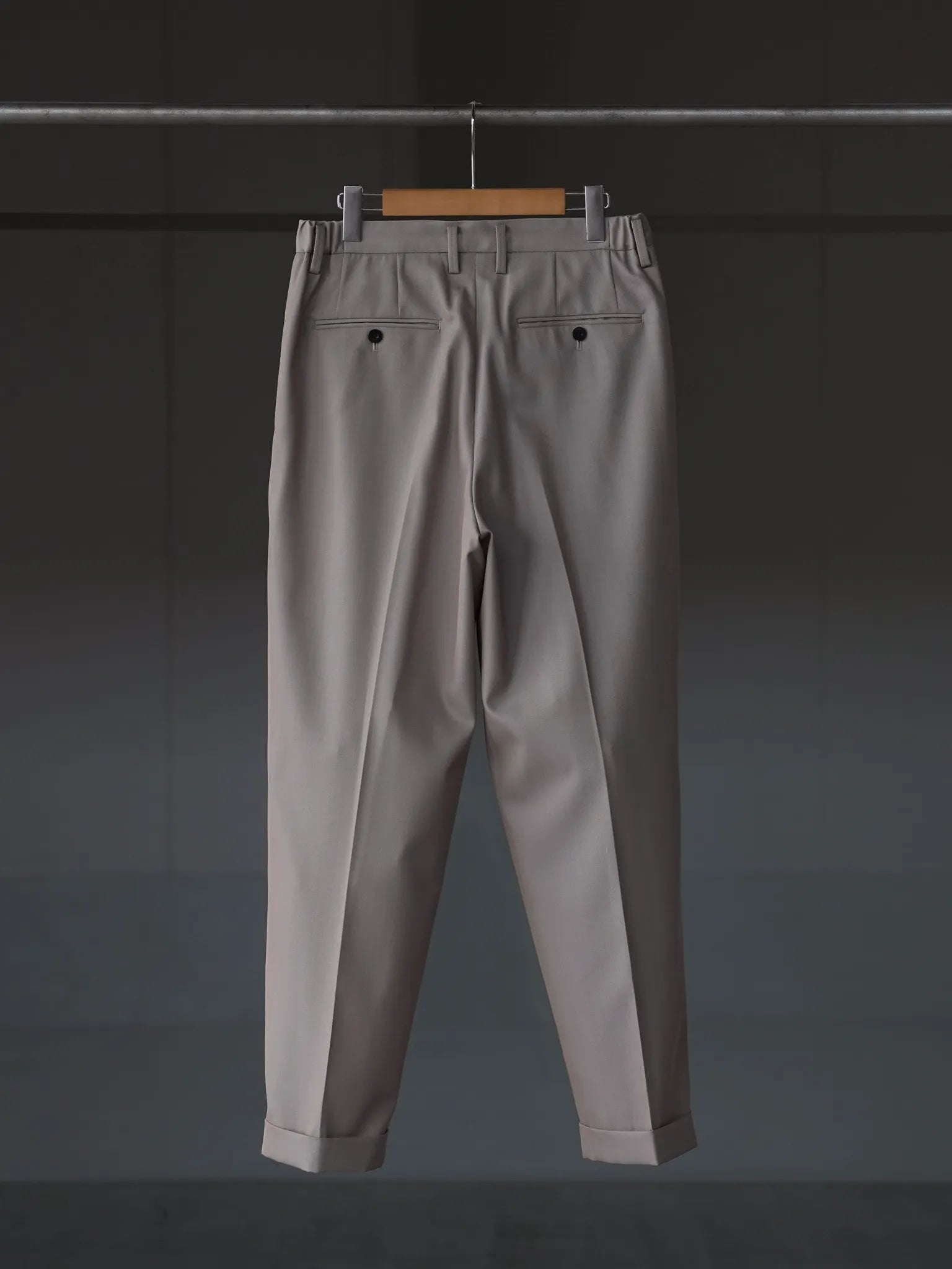 パンツ IRENISA Two Tucks Tapered Trousers IRENISA TWO TUCKS TAPERED TROUSERS GREIGE | CASANOVA&CO