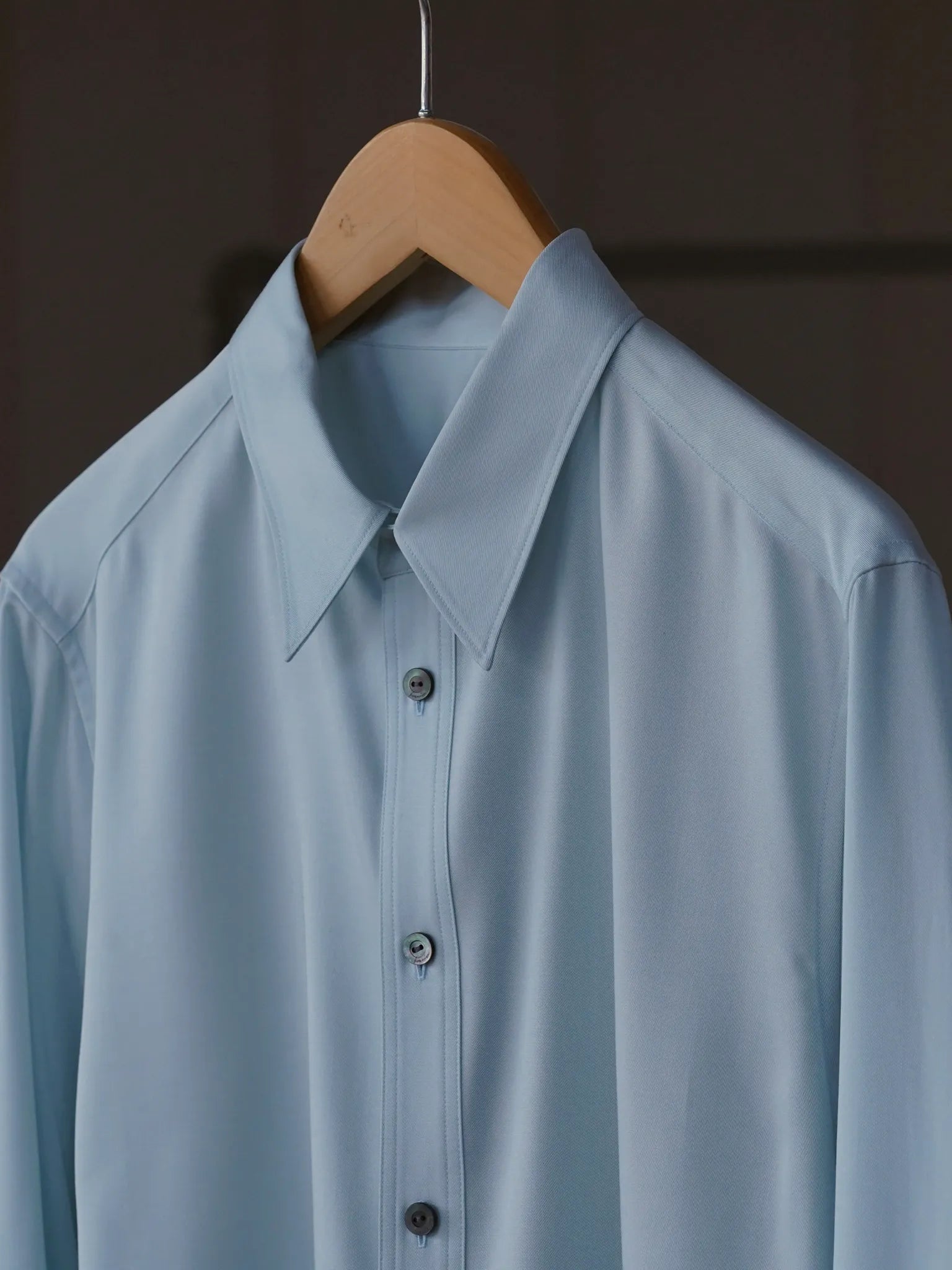 irenisa-regular-collar-shirt-light-sax-3