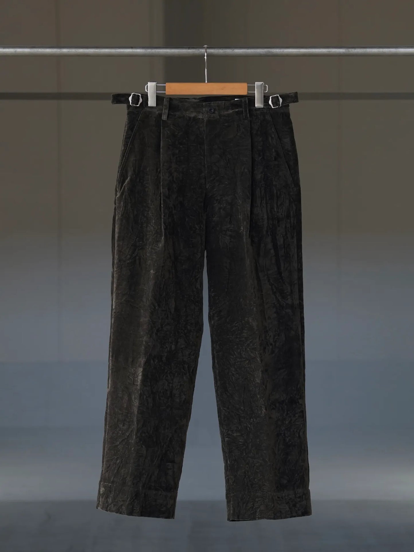 irenisa-one-tuck-straight-trousers-dark-brown-1