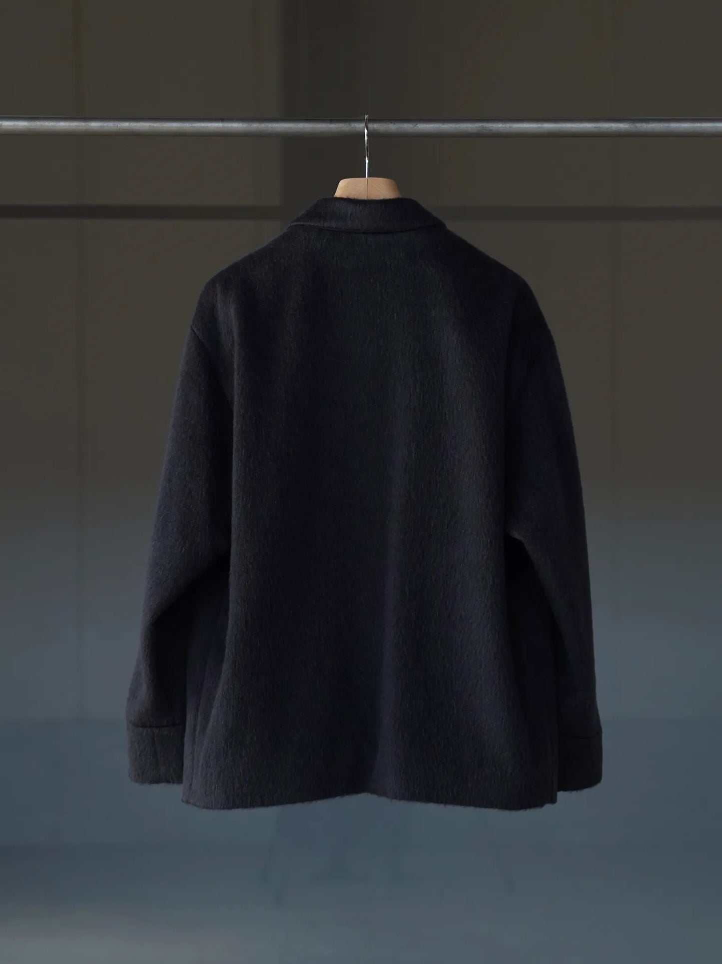 irenisa-boxy-blouson-green-black-2