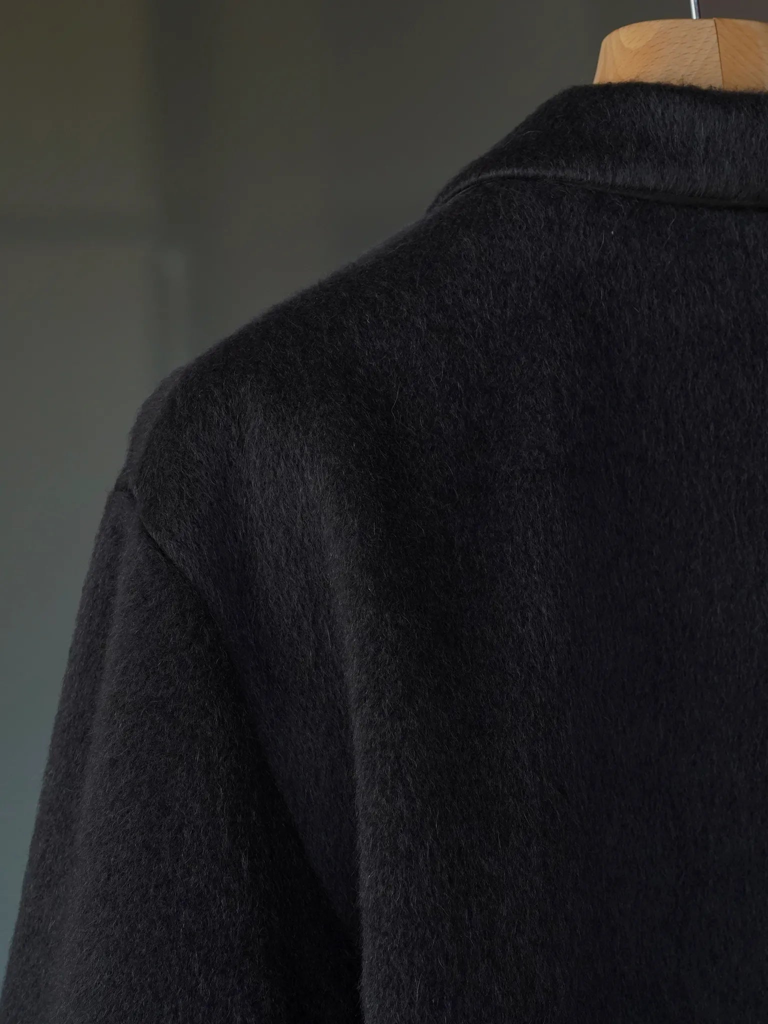 irenisa-boxy-blouson-green-black-3