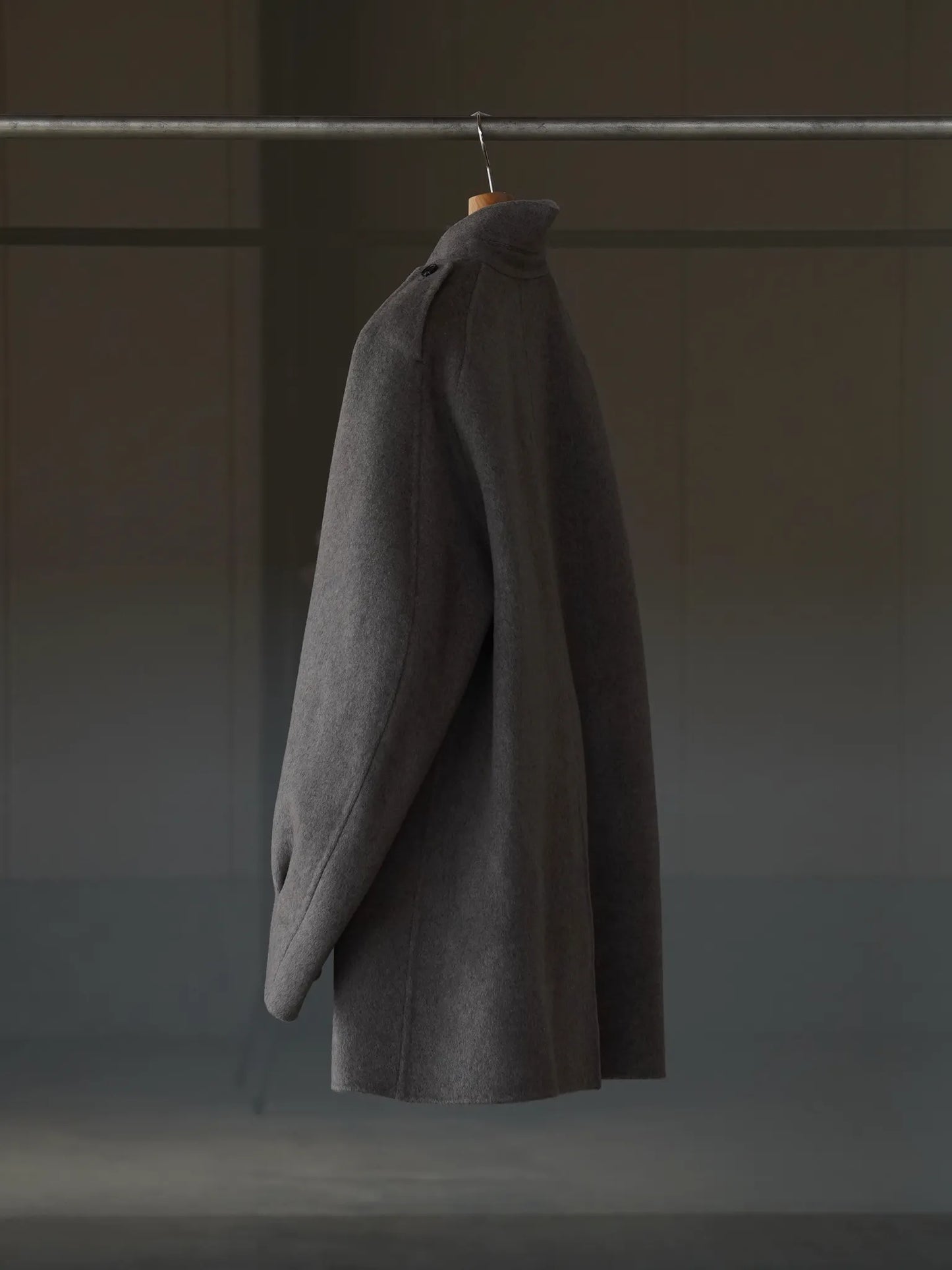 irenisa-epaulet-stand-collar-half-coat-mocha-gray-3