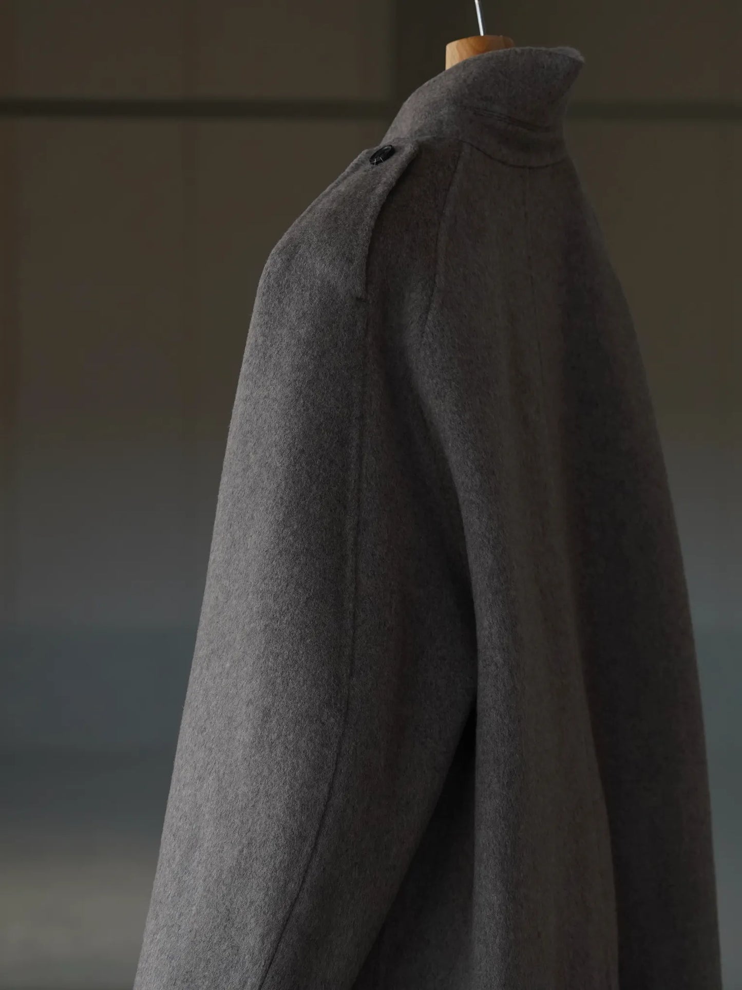 irenisa-epaulet-stand-collar-half-coat-mocha-gray-4