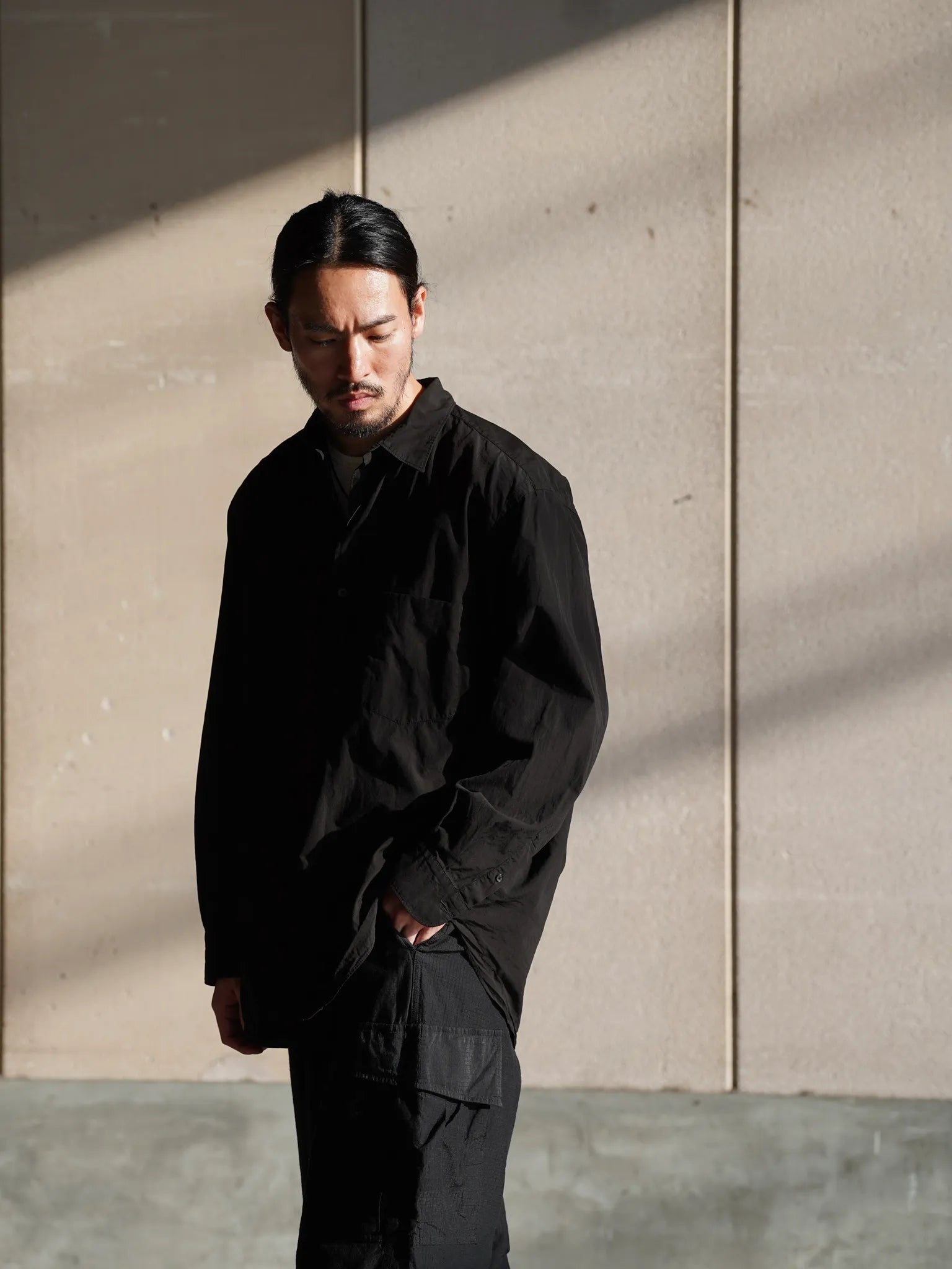 COMOLI ブラック コモリシャツ BLACK | CASANOVA&CO (カサノヴァアンド COMOLI ブラック コモリシャツ BLACK | CASANOVA&CO (カサノヴァアンド