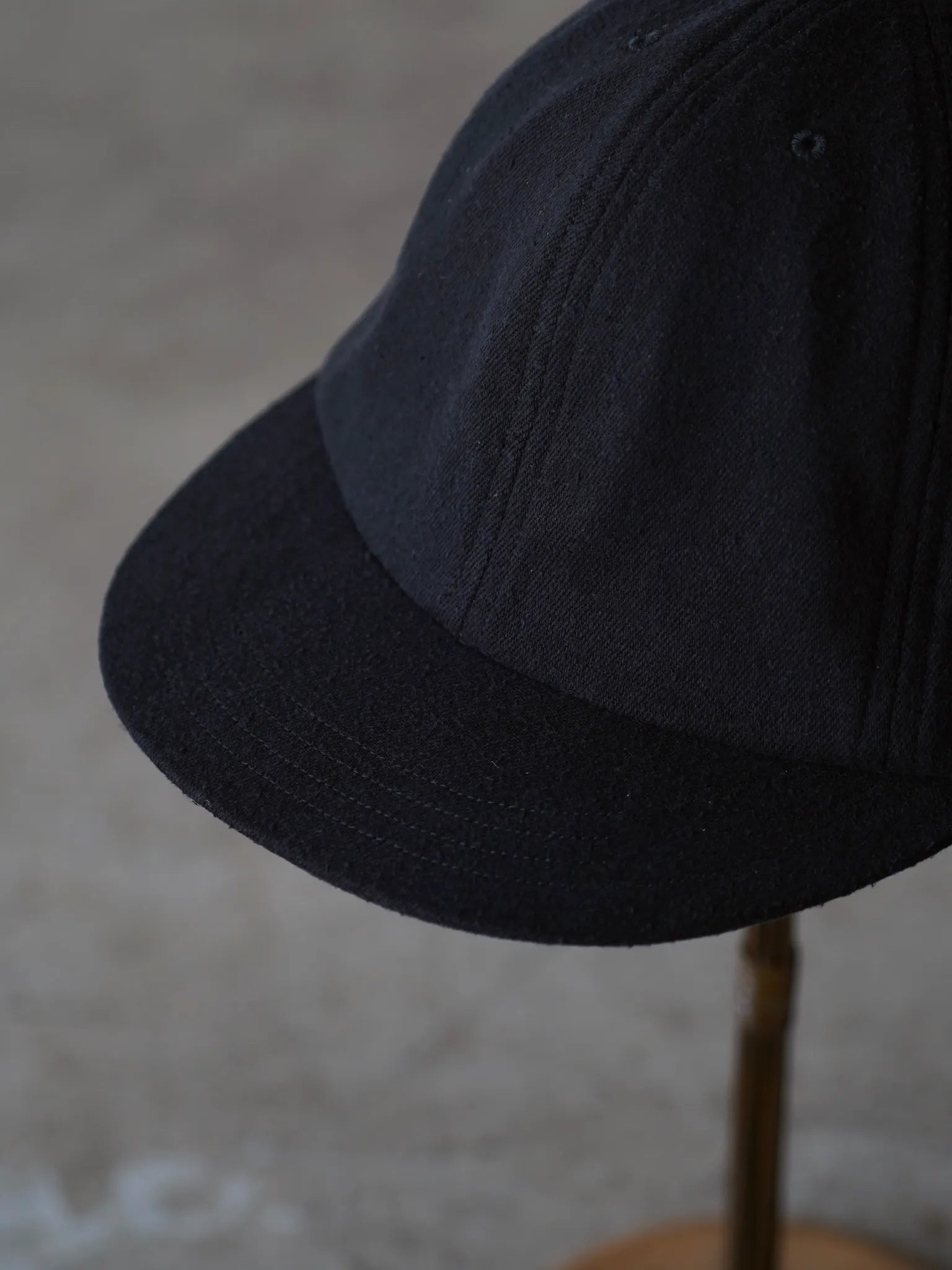 comoli-シルクネップ-キャップ-black-1-2