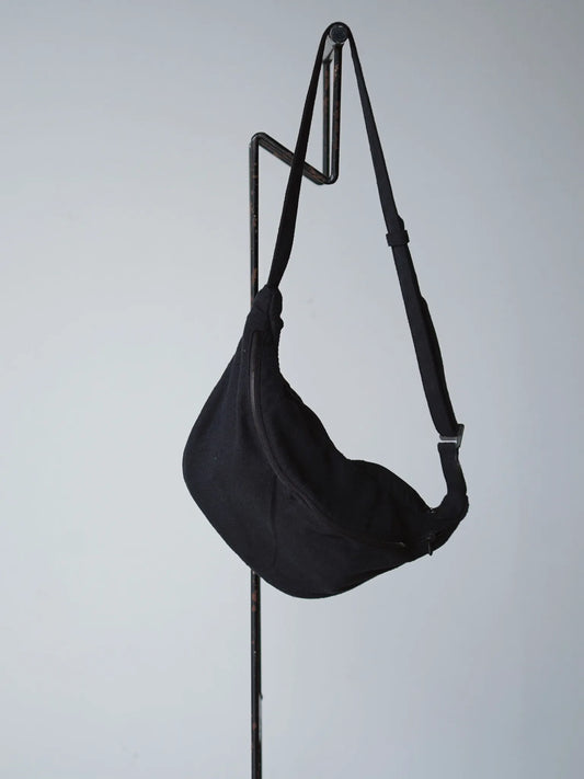 comoli-シルクネップ-ウエストバッグ-black-2-1