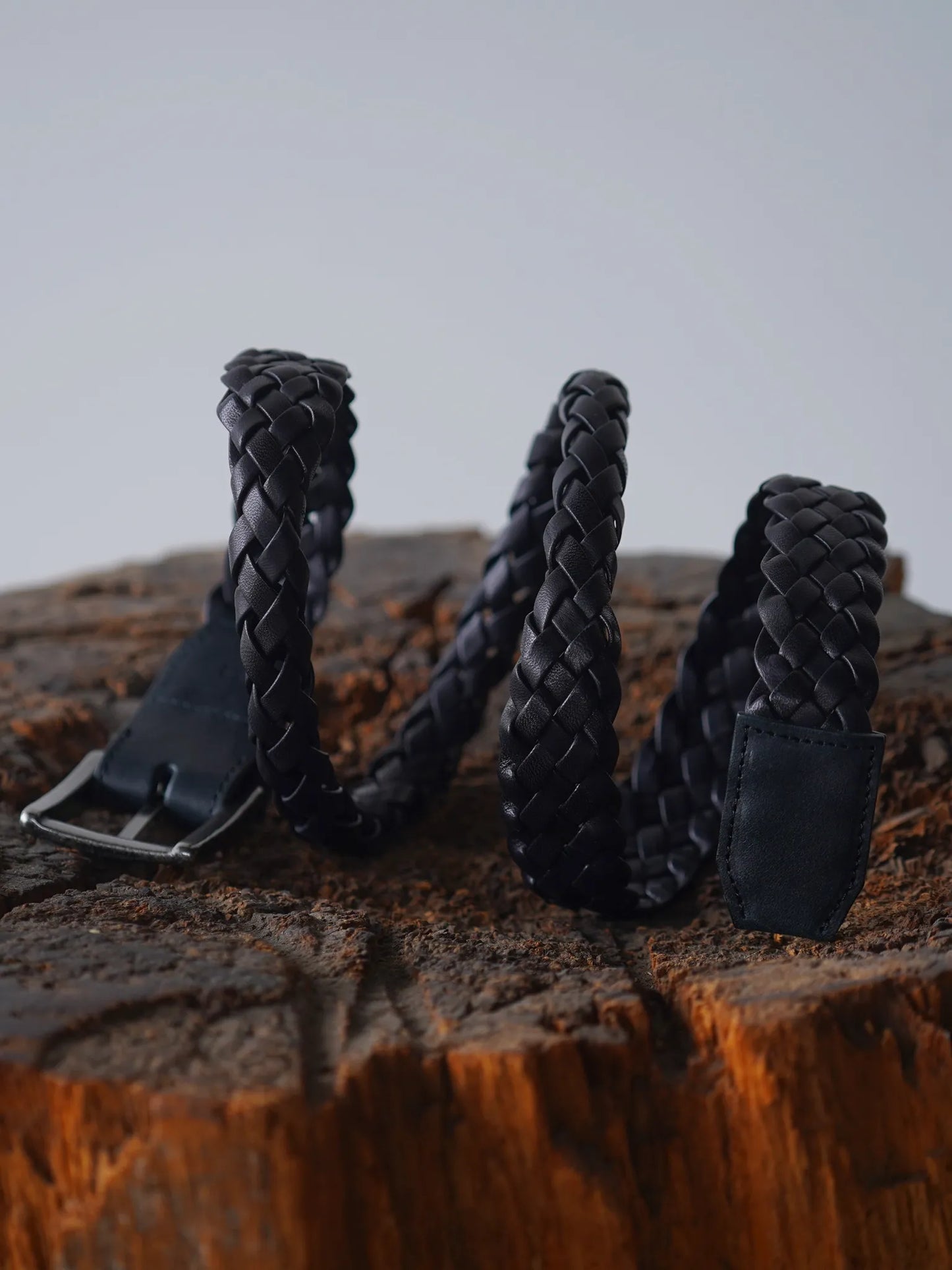 PETROSOLAUM | Hand-braided handle belt black