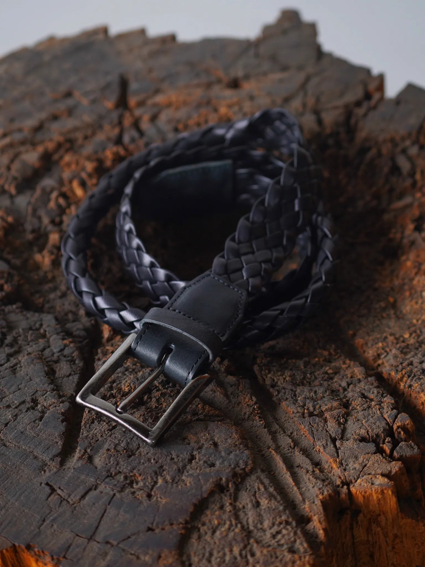 PETROSOLAUM | Hand-braided handle belt black