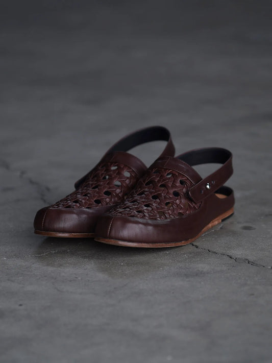 PETROSOLAUM | Cage sandal [Cage horse membrane] brown