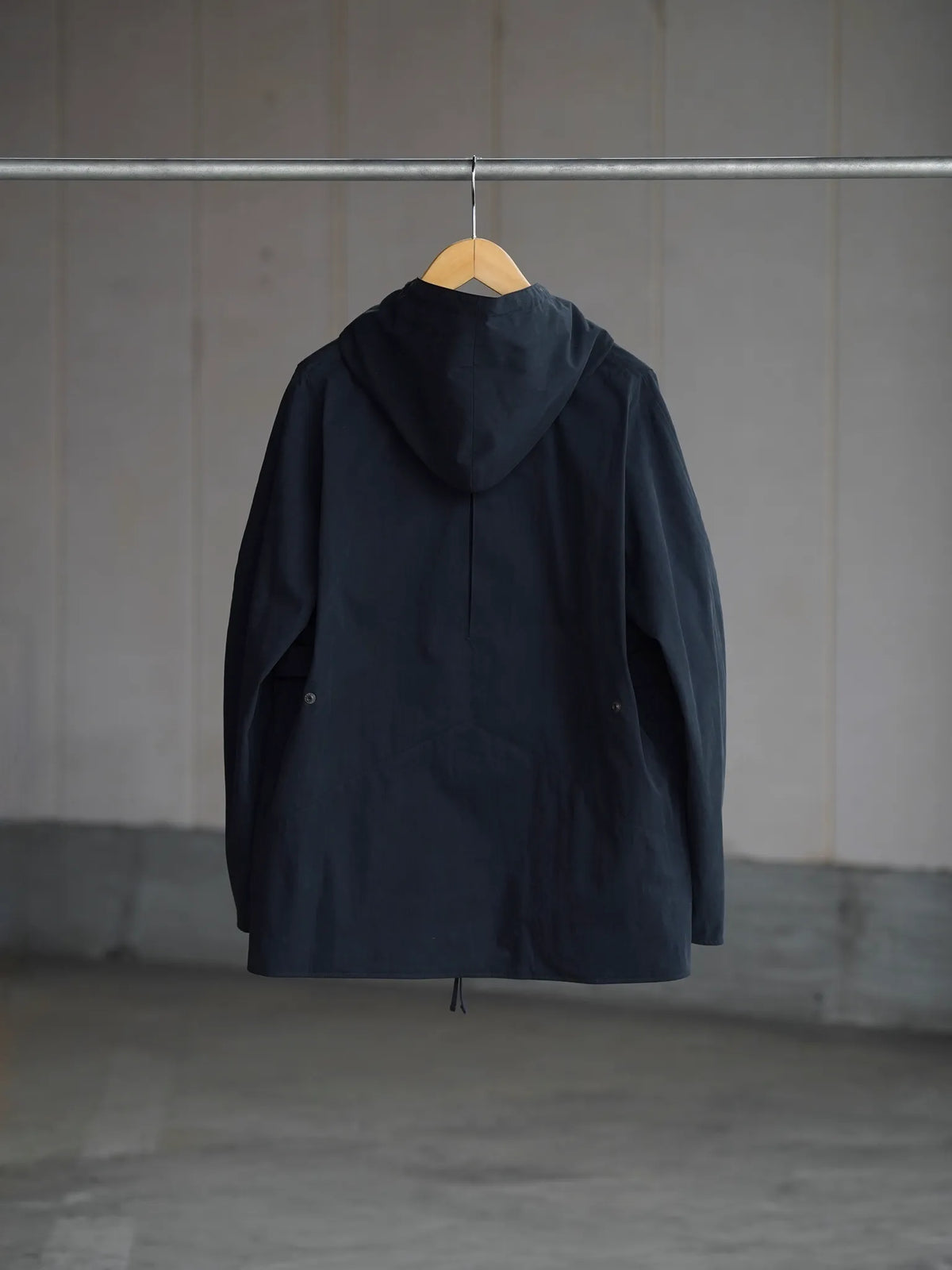 sarto-cotton-nylon-twill-light-wool-flannel-wool-lining-mountain-parka-black-brown-2