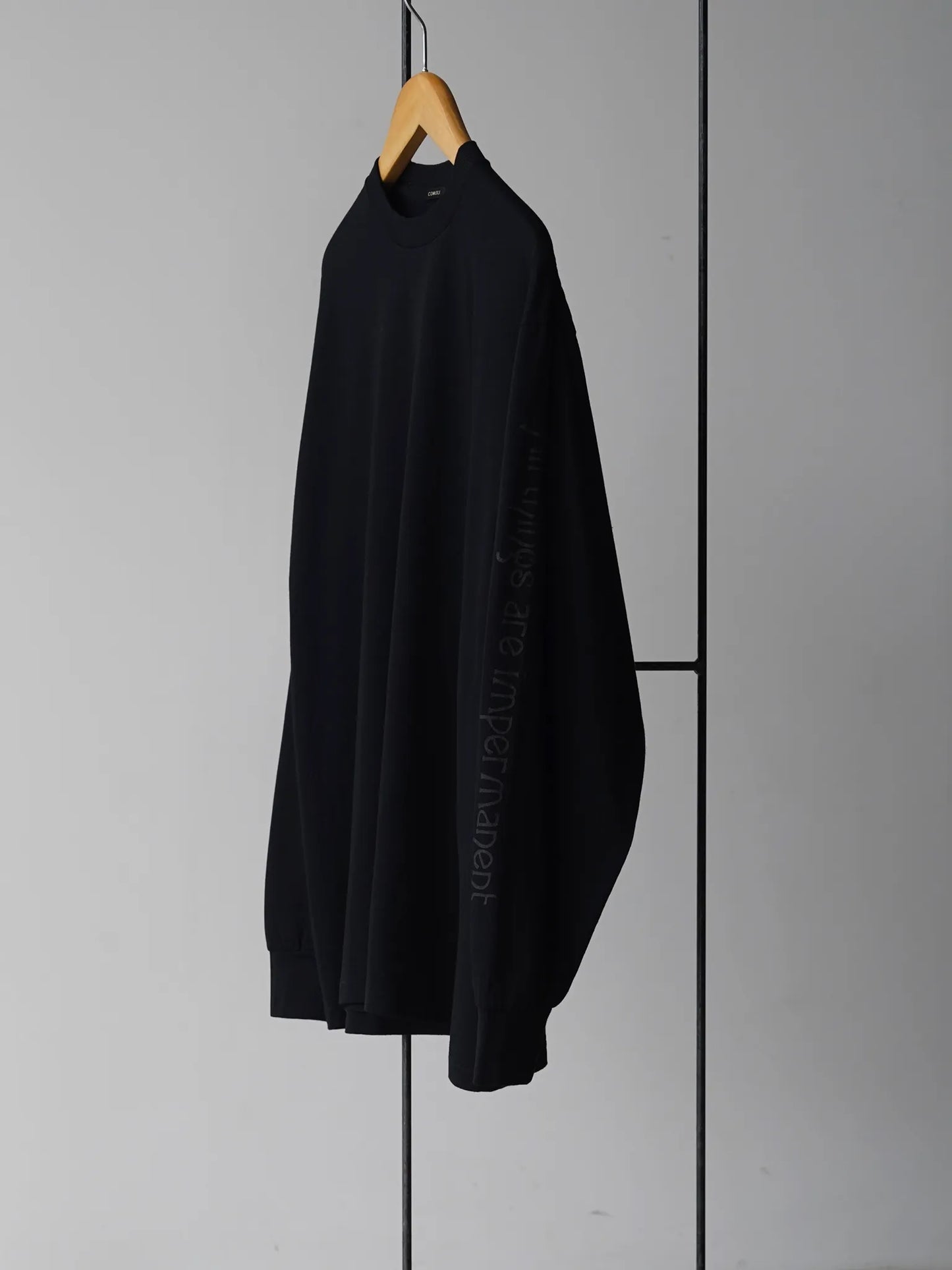 comoli-コットンカシミヤ-長袖tシャツ-black-2