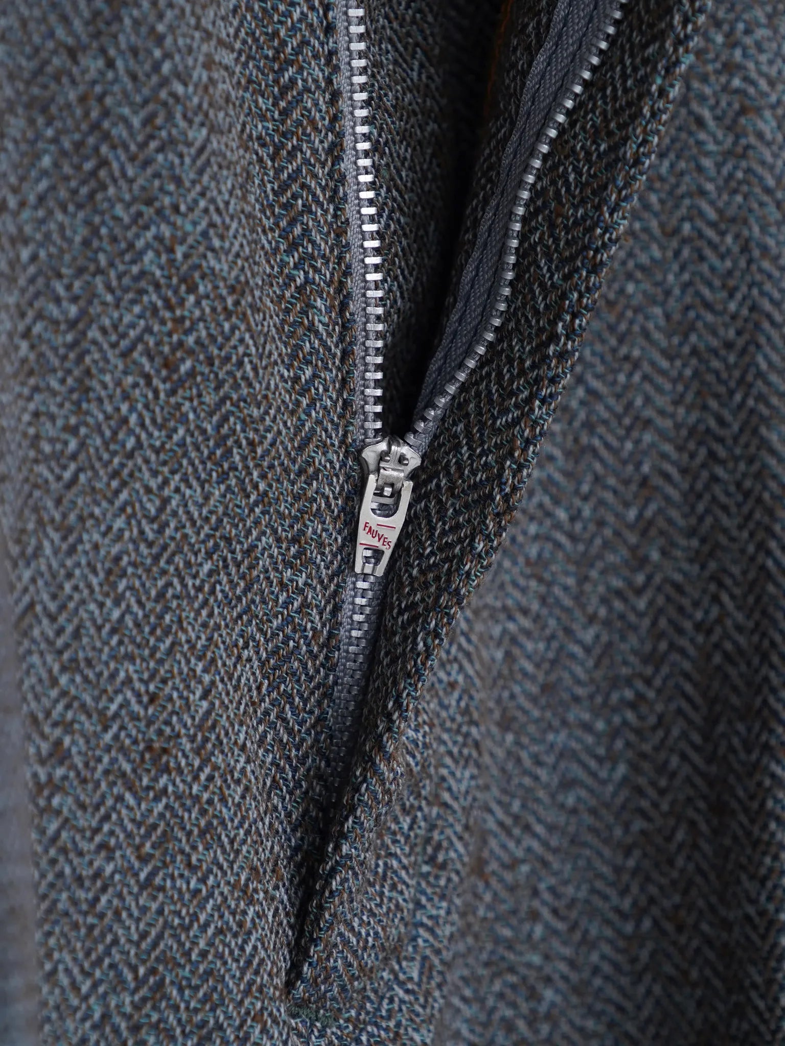 fauves-peg-top-tweed-black-8