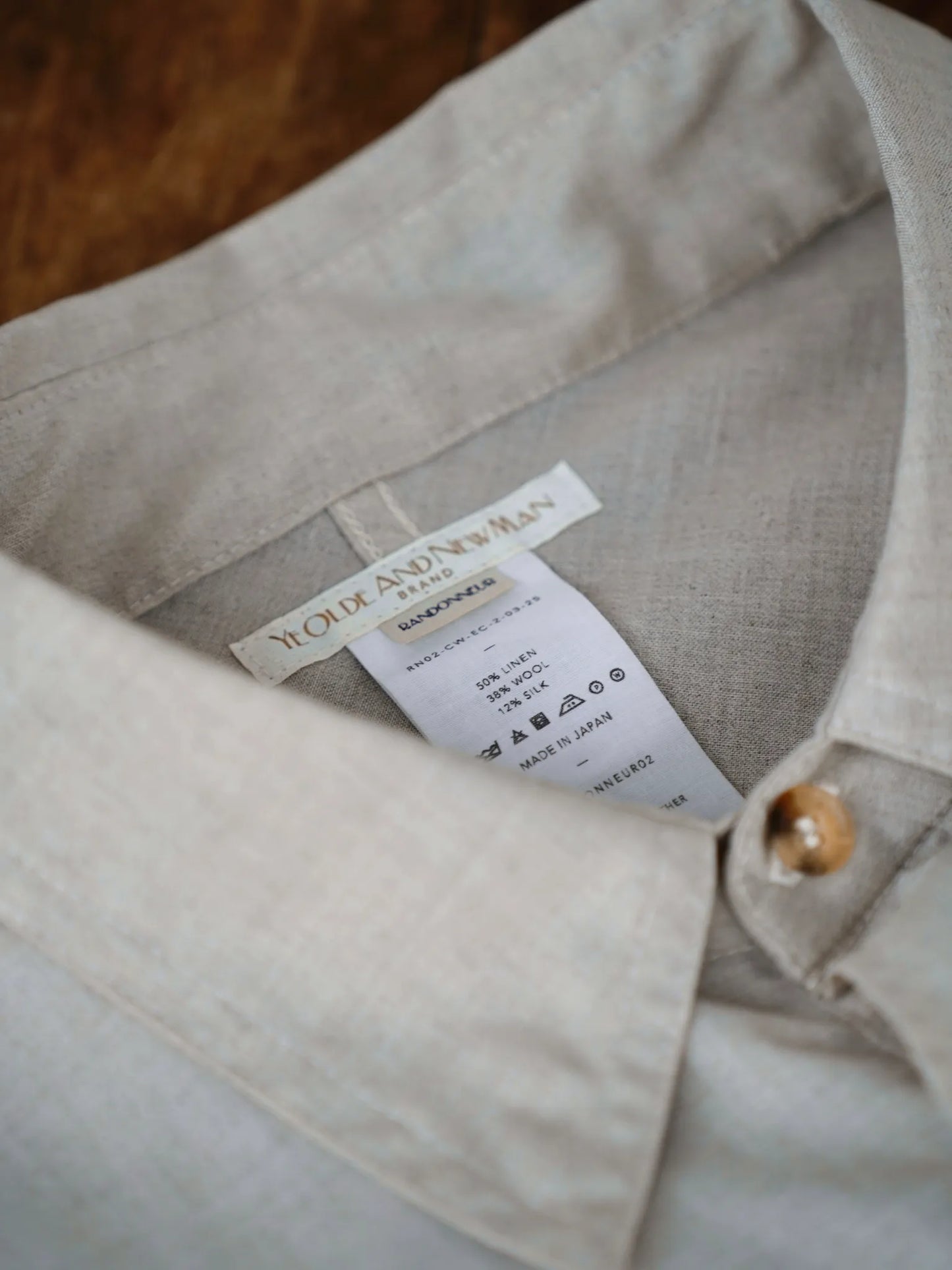 YE OLDE AND NEW MAN RANDONNEUR 02 PULLOVER SHIRT ECRU