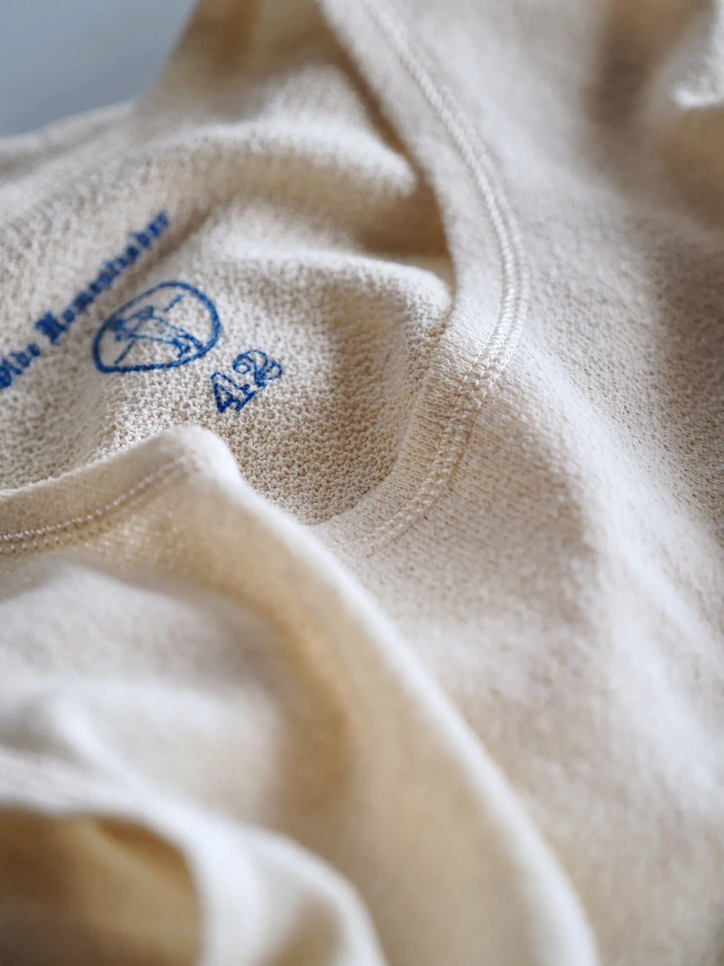 OLDE HOMESTEADER YOUTH | [BACK CREPE JERSEY] SLEEVELESS ECRU