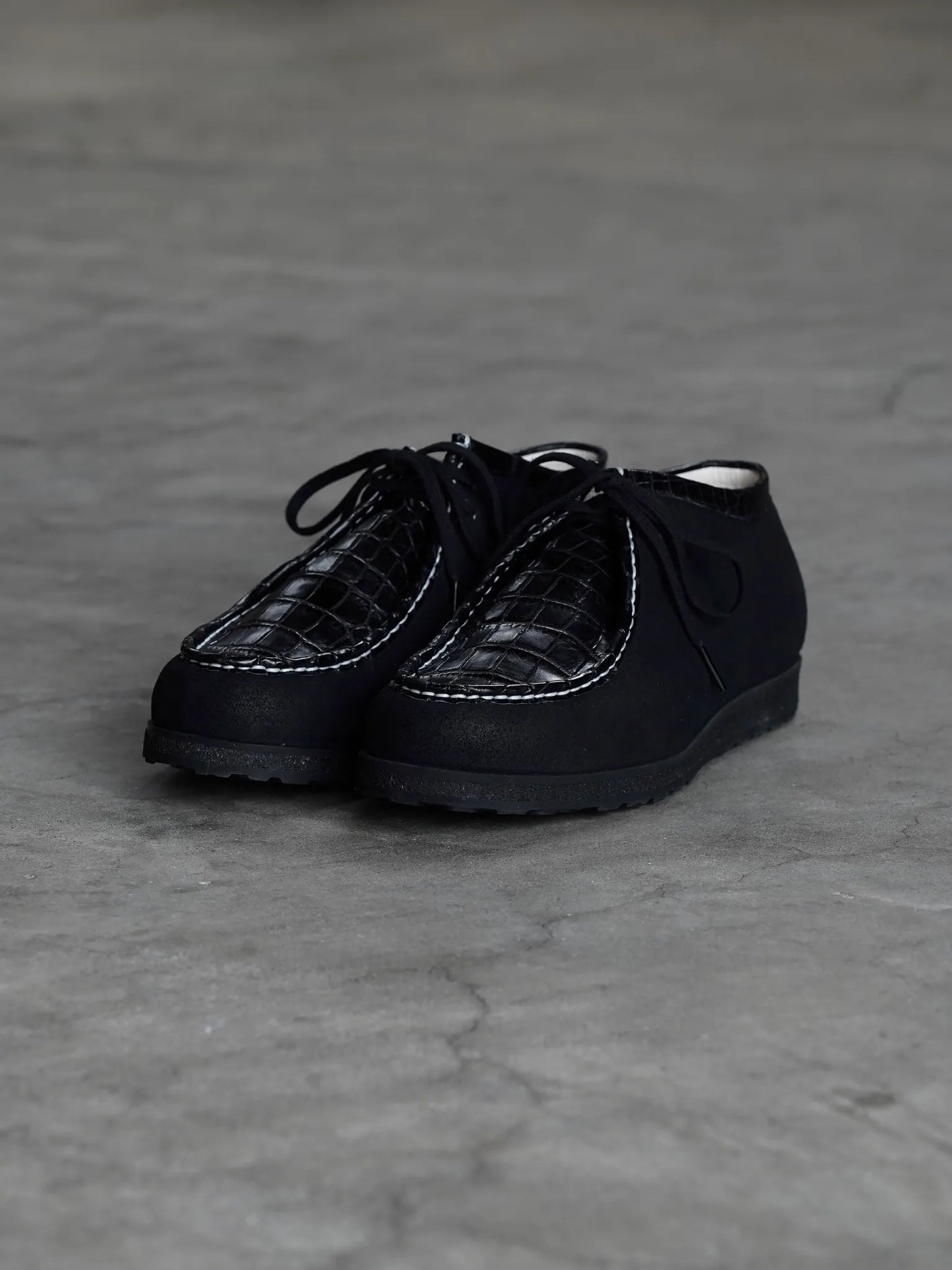 PETROSOLAUM | Tyrolean [Crocodile x Horse Reverse] black