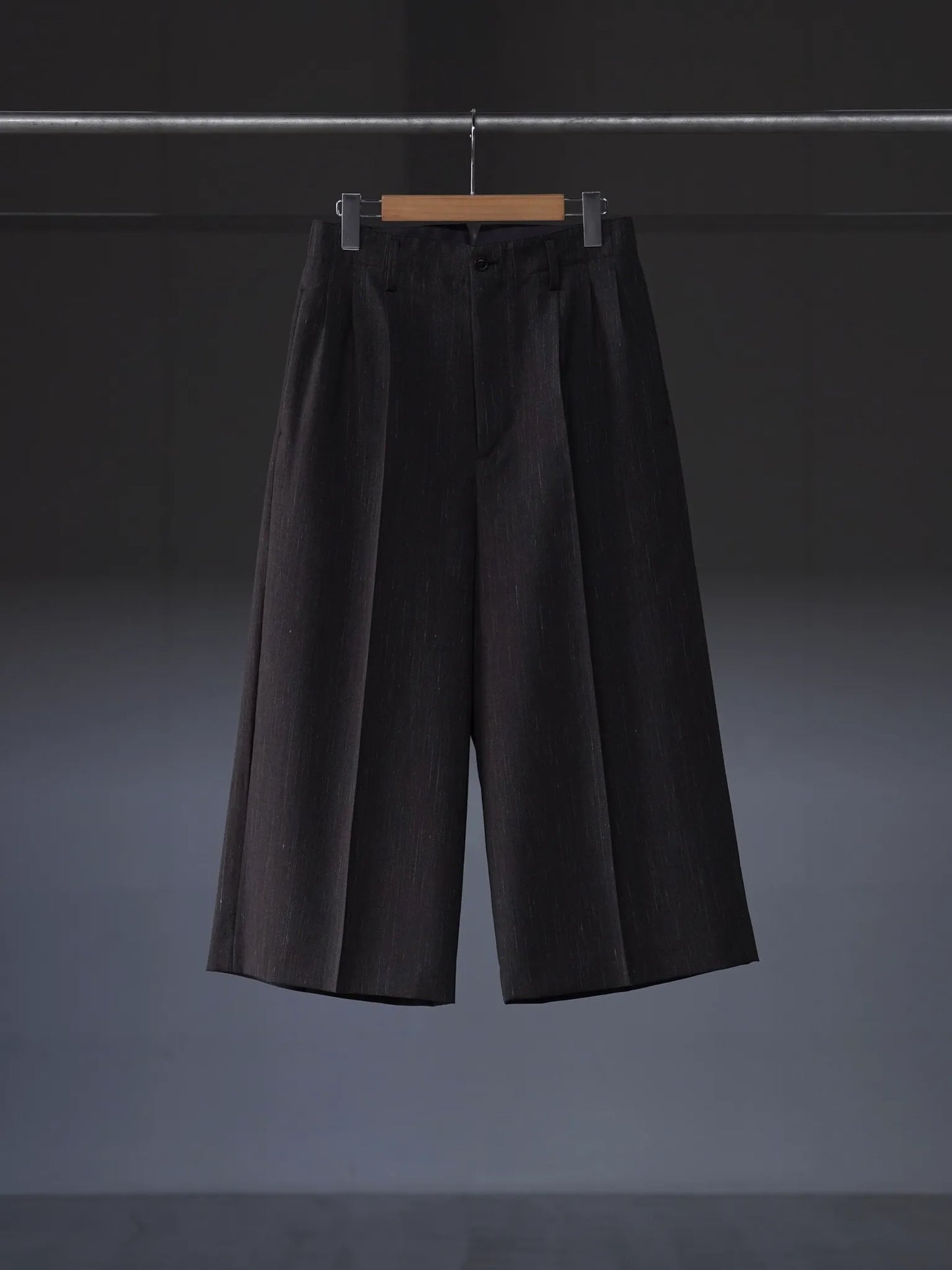 irenisa-cropped-buggy-trousers-brown-1