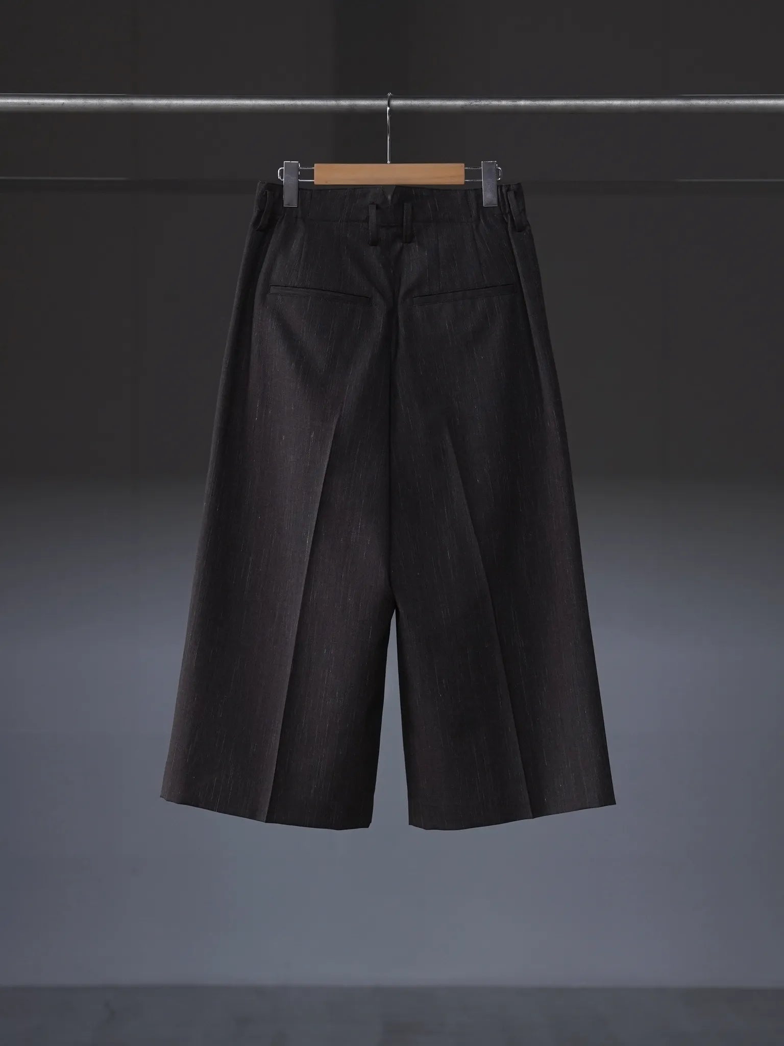 irenisa-cropped-buggy-trousers-brown-2