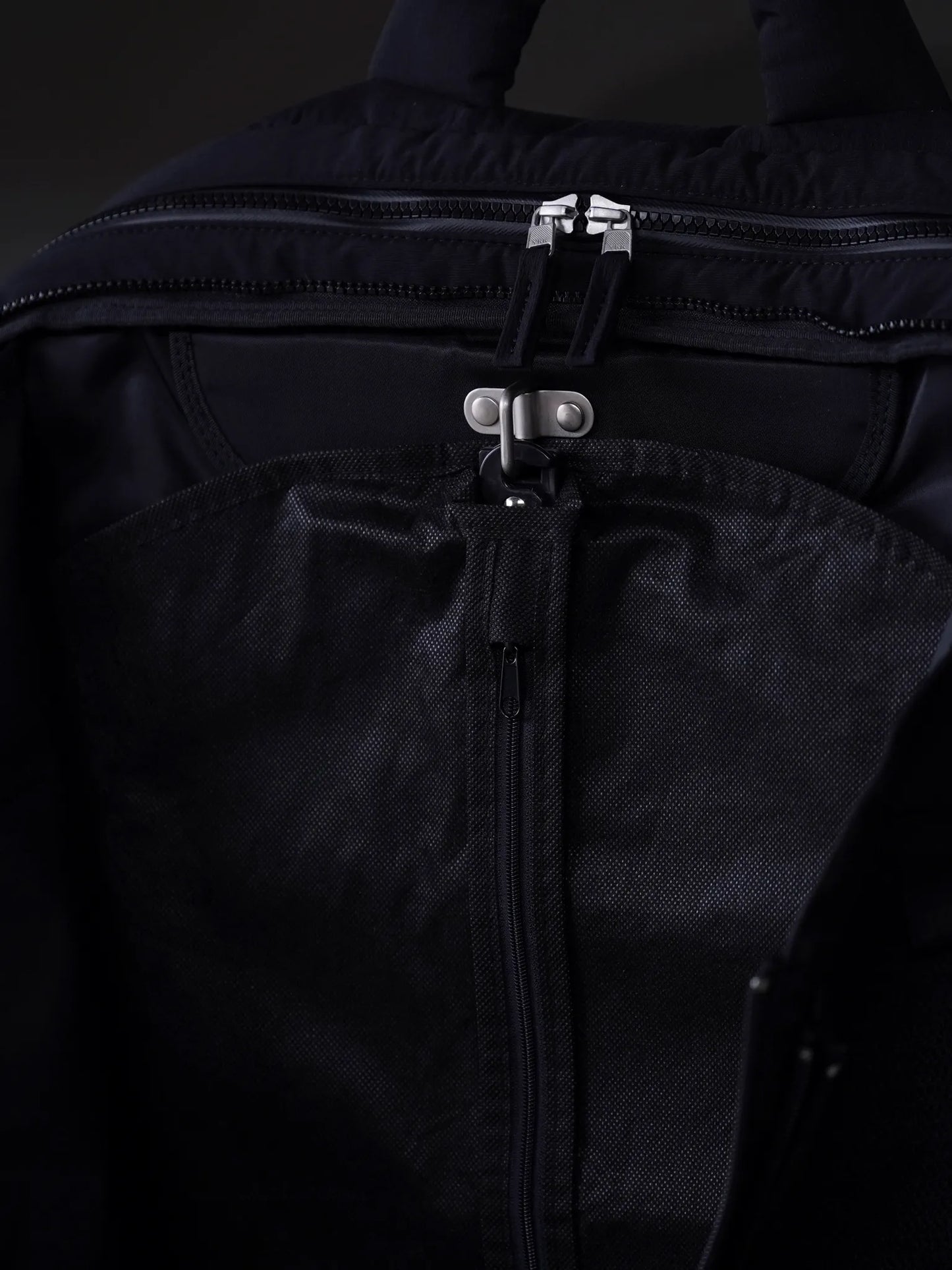 irenisa-travel-bag-black-4