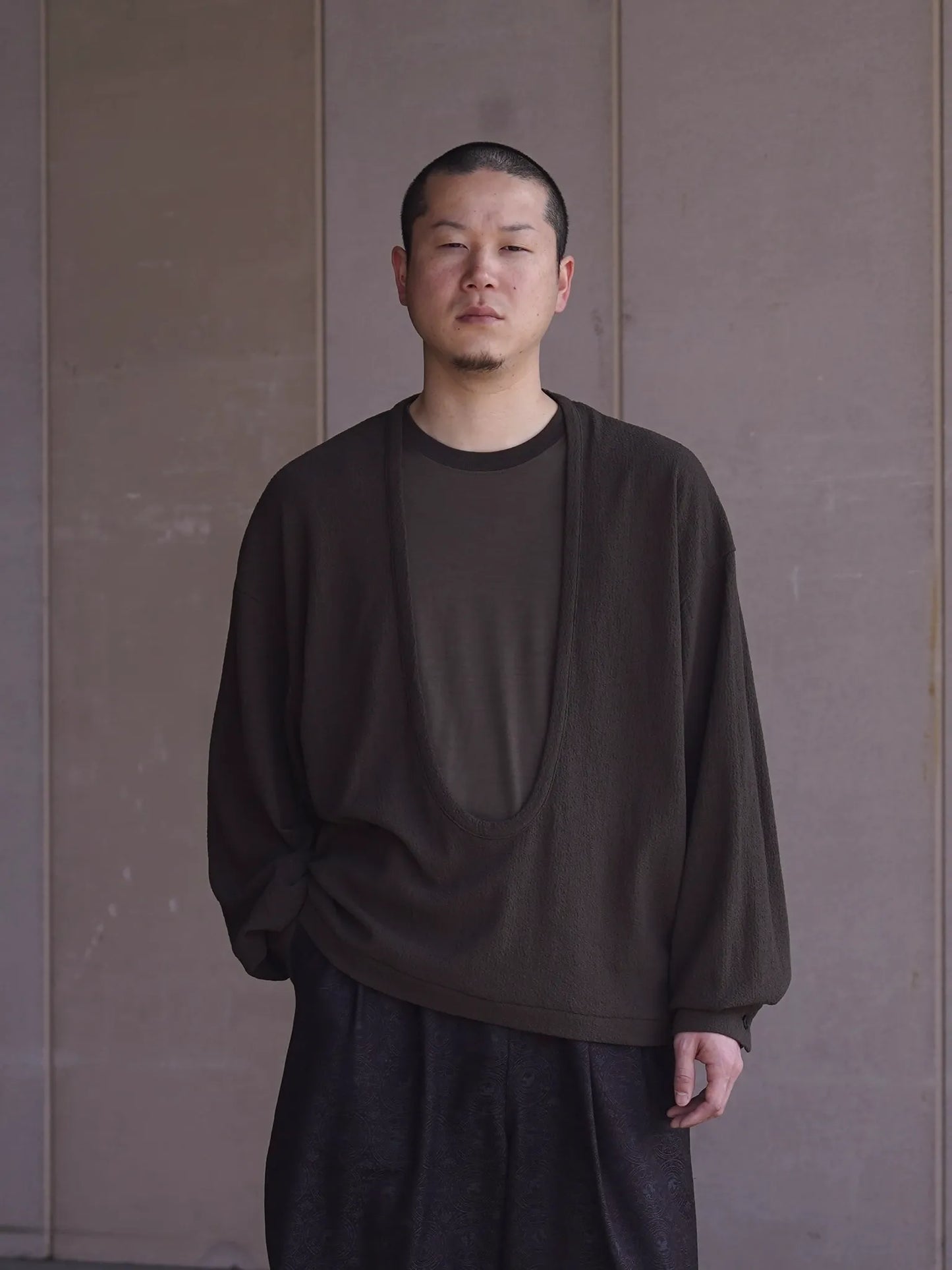 nonnotte | Drape U Pullover with Cuff Sleeve Khaki