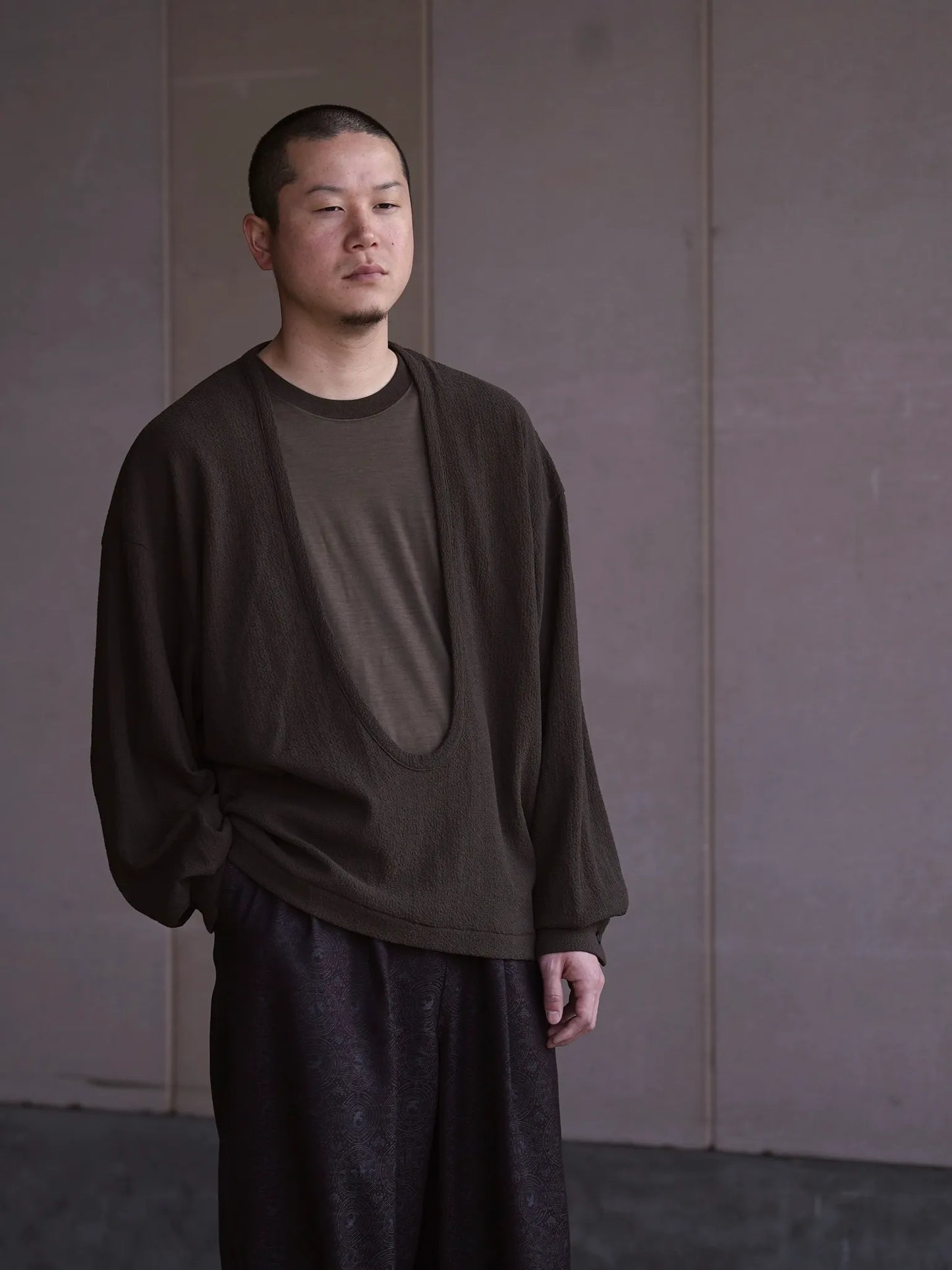 nonnotte | Drape U Pullover with Cuff Sleeve Khaki