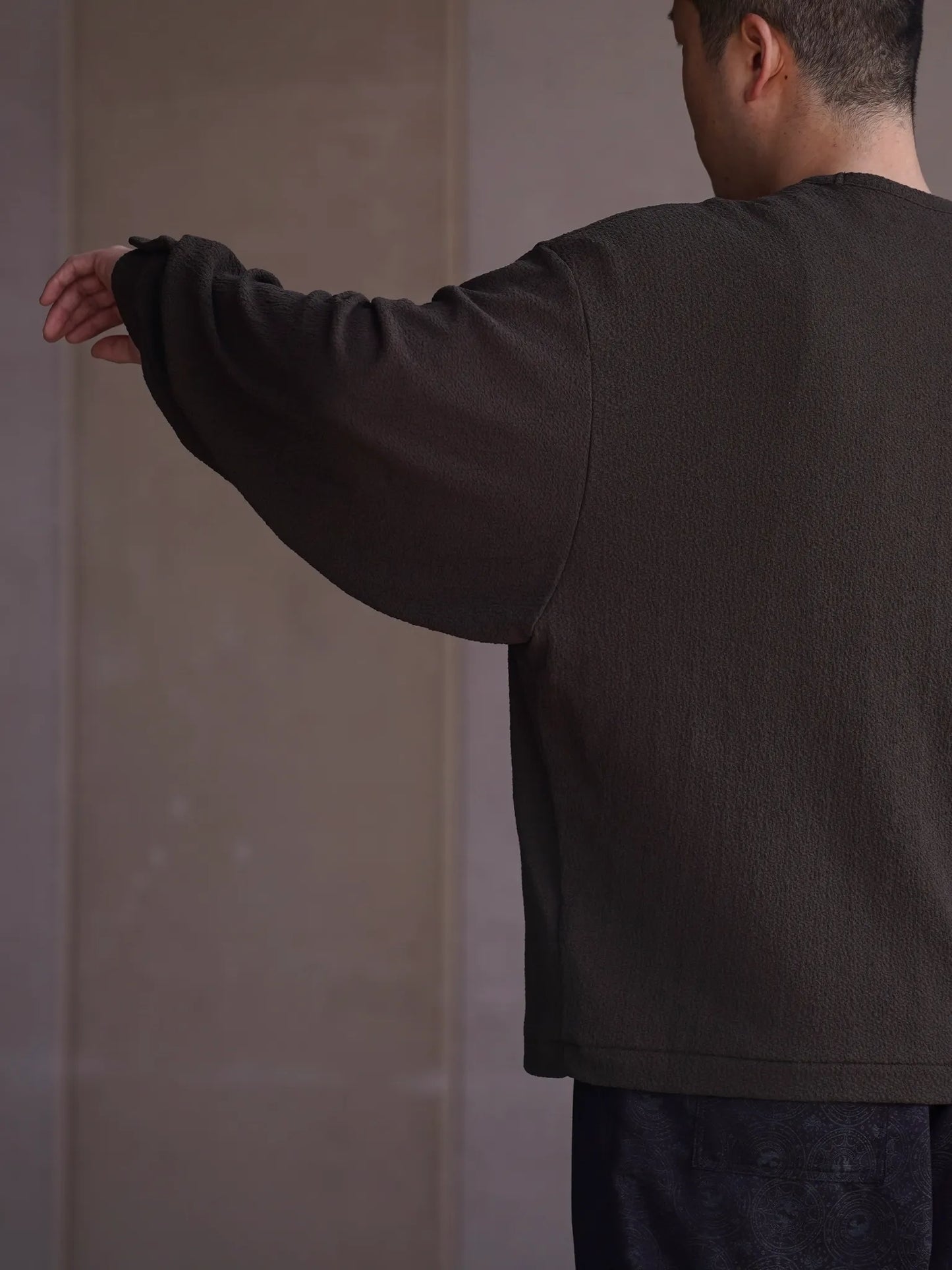 nonnotte | Drape U Pullover with Cuff Sleeve Khaki