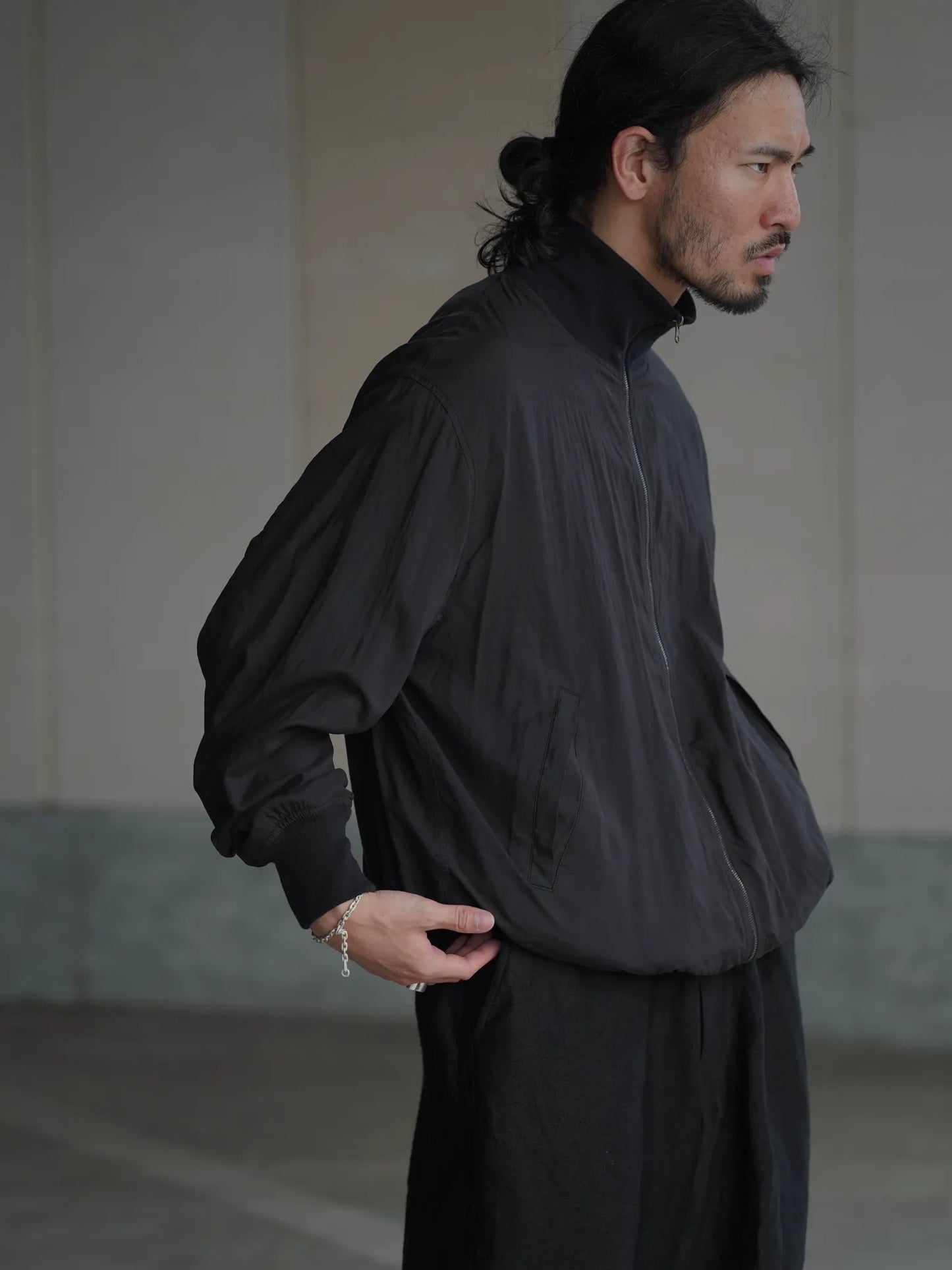 COMOLI | リバーシブル トラックジャケット BLACK