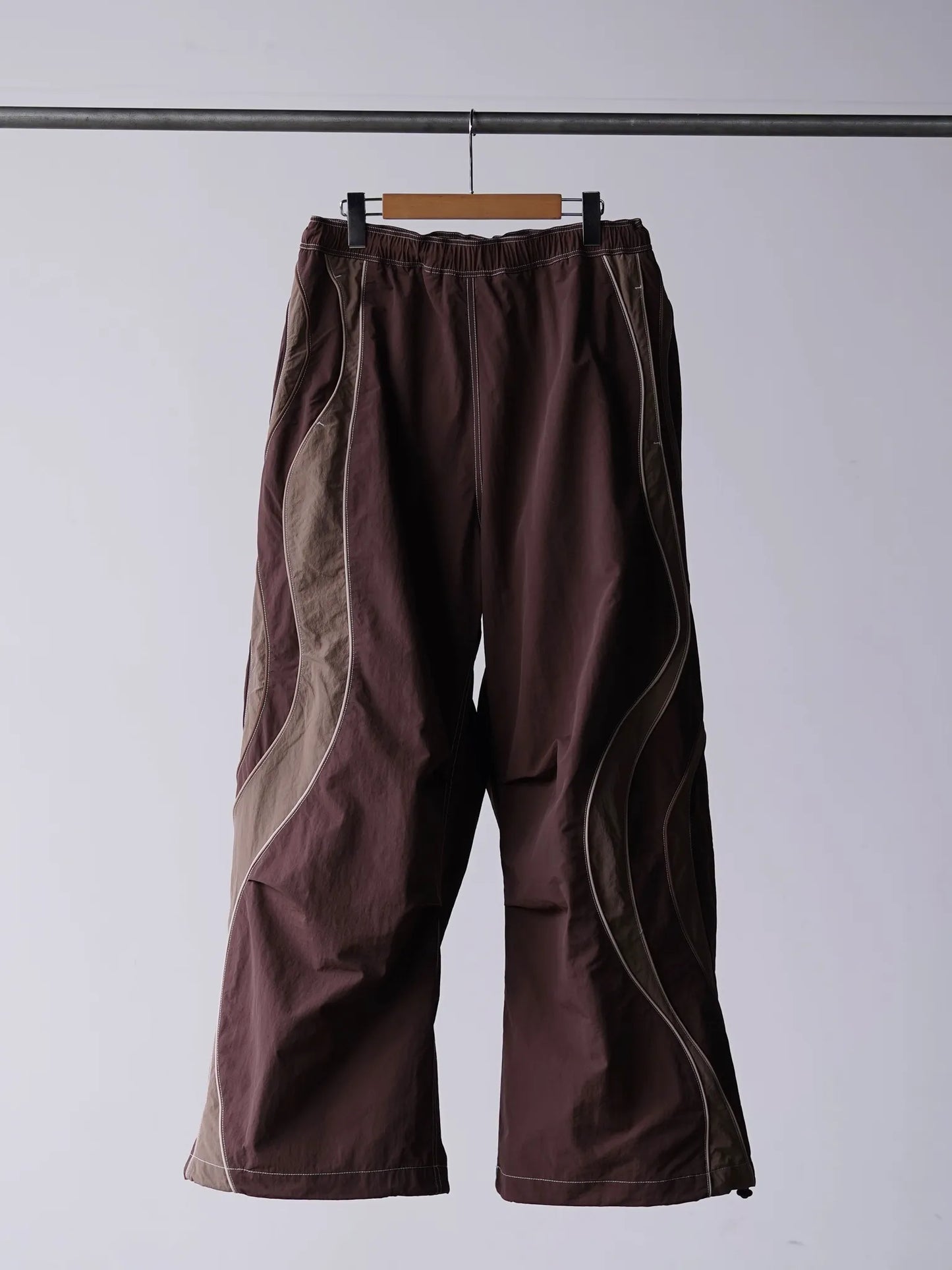 ERL | UFO TRACK PANTS BROWN