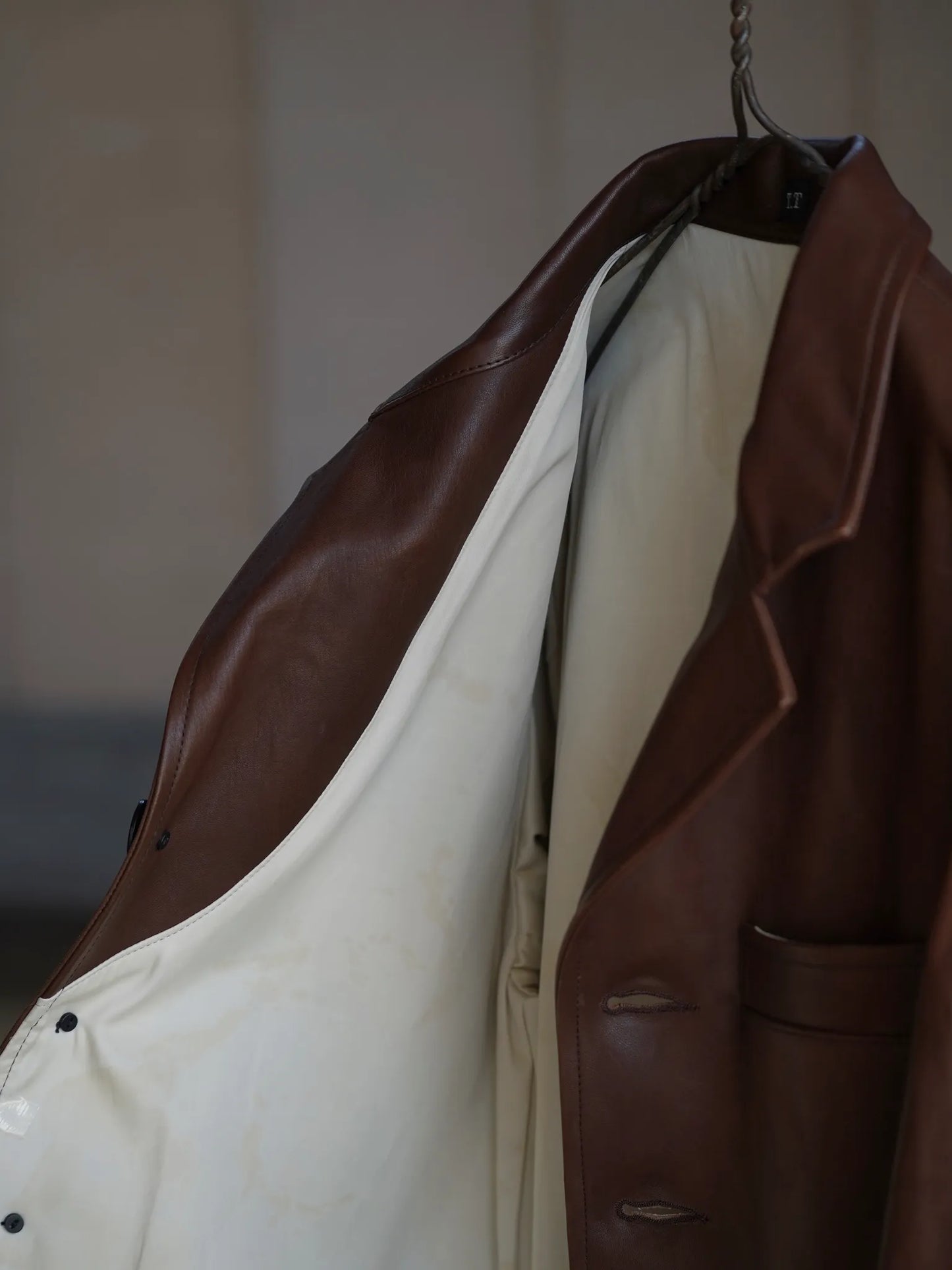 T.T | Lot.803 SACK LEATHER COAT Mud Dyed Brown