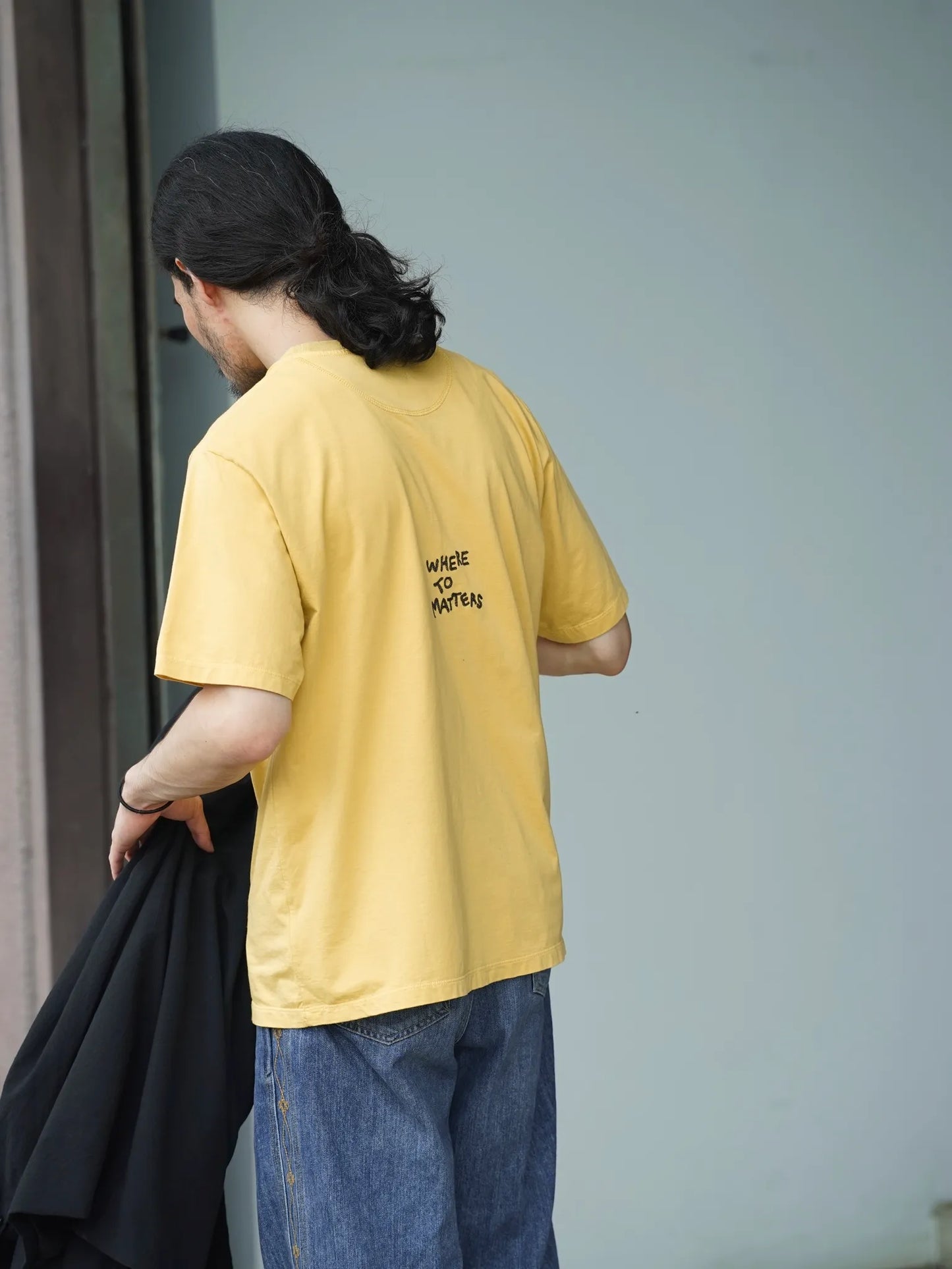 SARTO | WHERE TO MATTERS OFF ROAD CREW NECK S/S MUSTARD