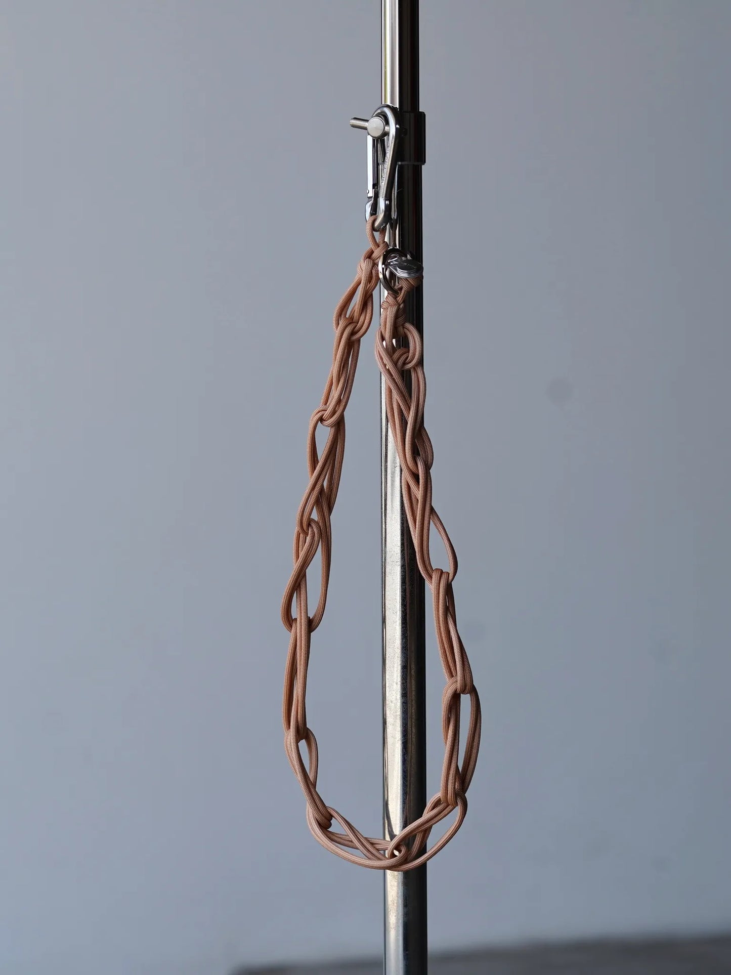 THE NULABEL | HAND DYED ROPE CARABINER KAKISHIBU