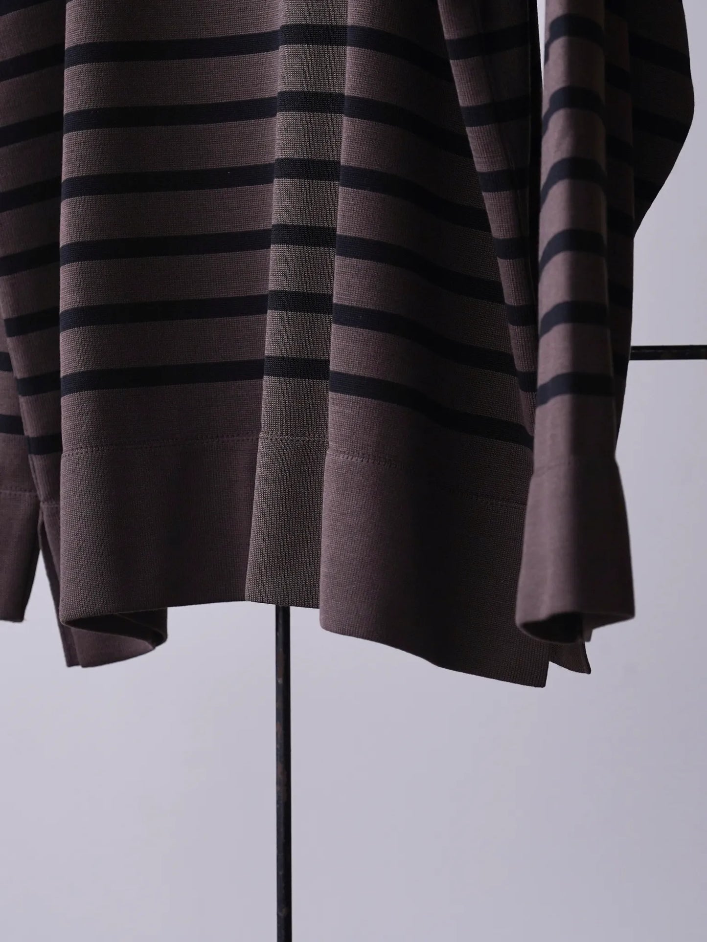 Olde H & Daughter | SILK HEAVY WEIGHT PLAIN STITCHES KNITTING P/O BROWN × BLACK