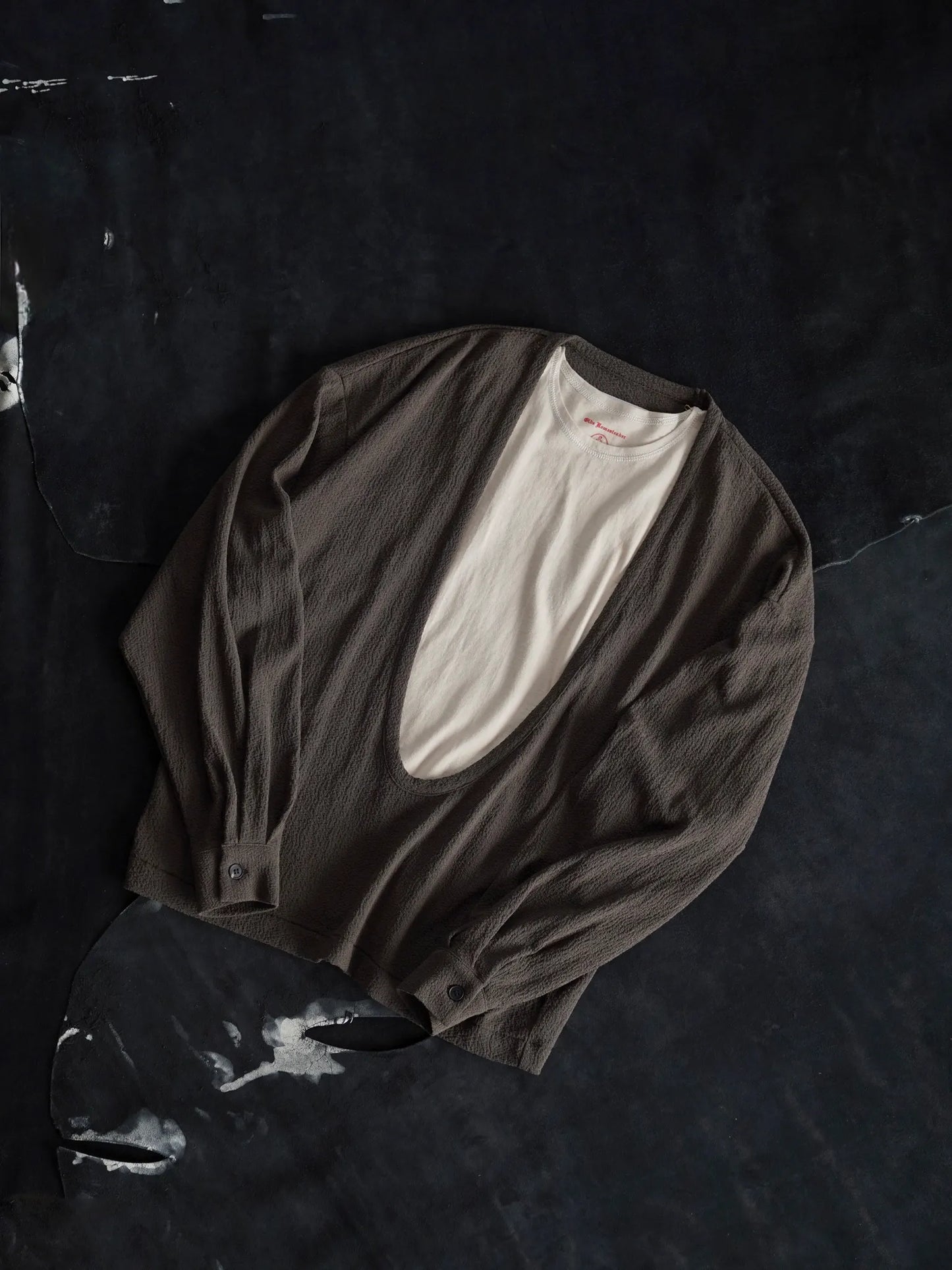 nonnotte-drape-u-pullover-with-cuff-sleeve-khaki-1