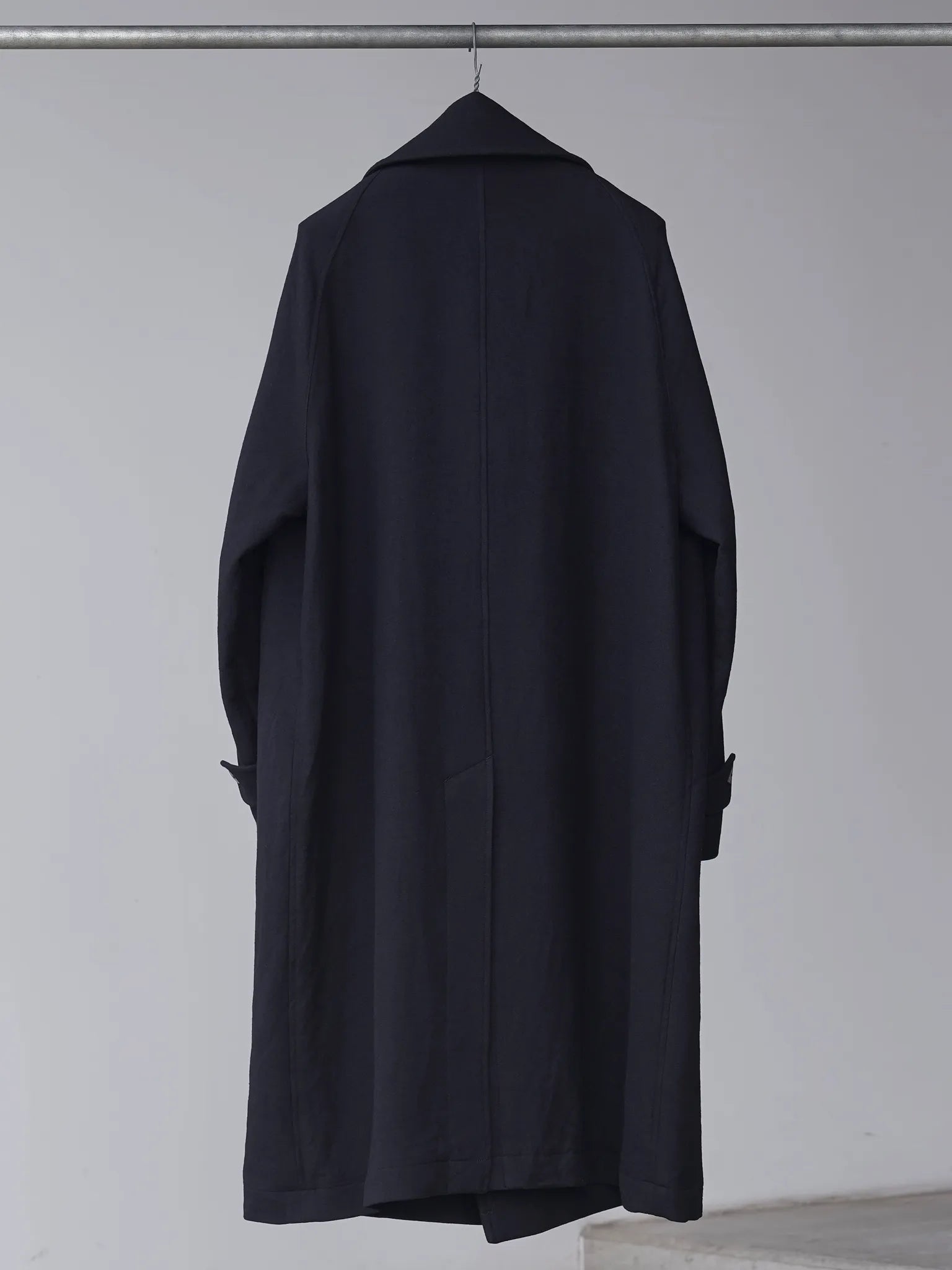 calmlence-double-breasted-coat-blk-3