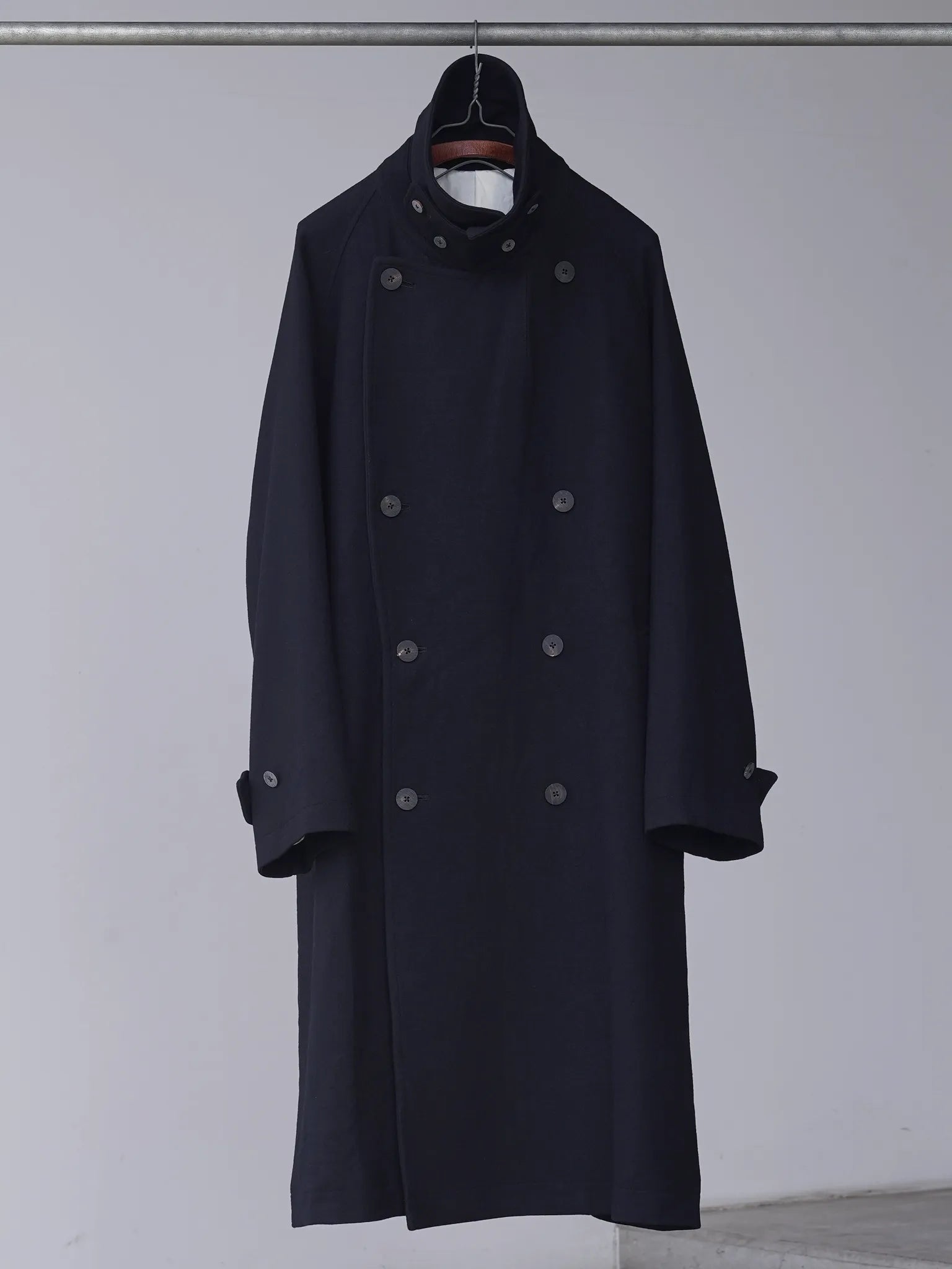calmlence-double-breasted-coat-blk-1