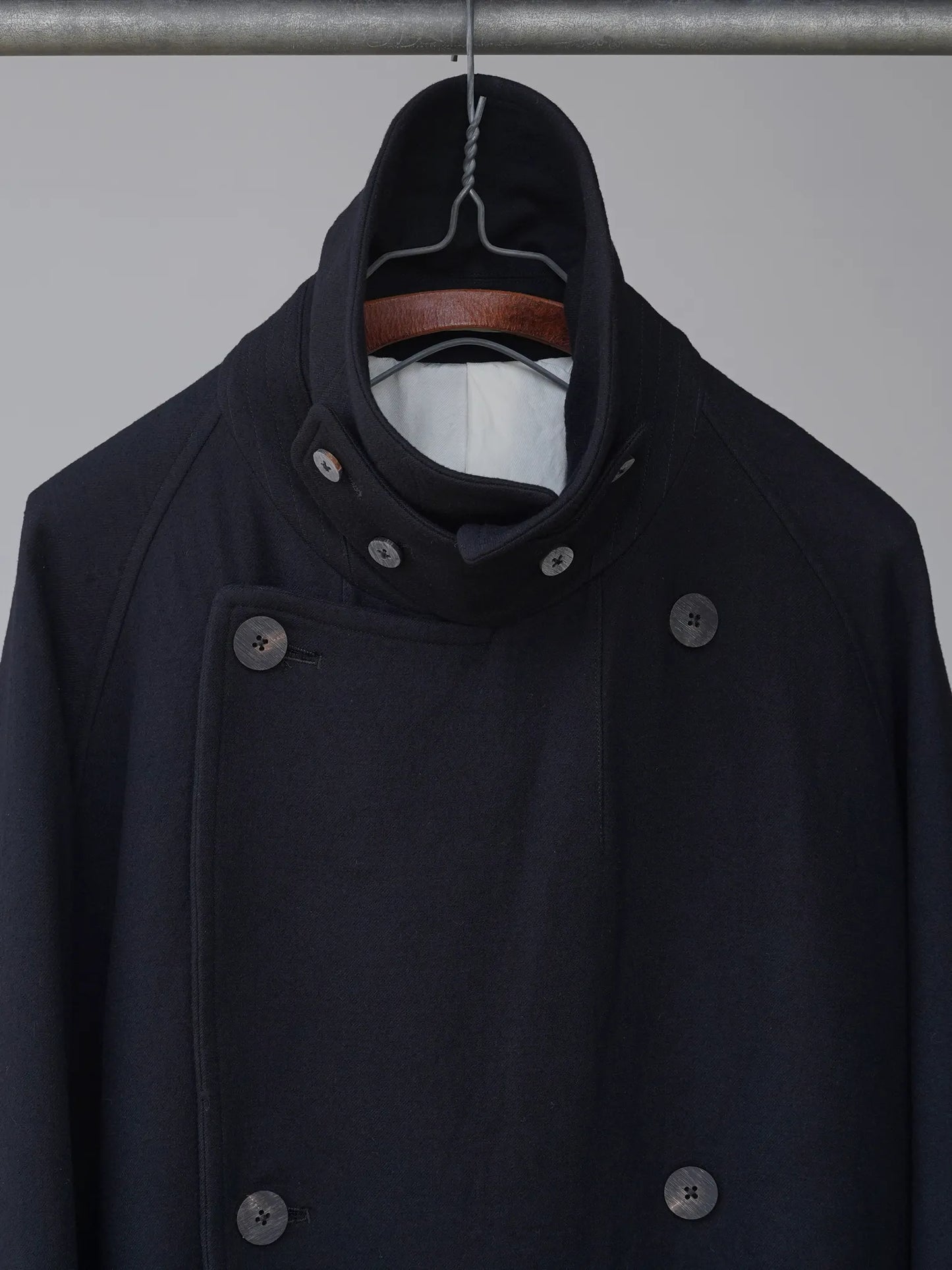 calmlence-double-breasted-coat-blk-4