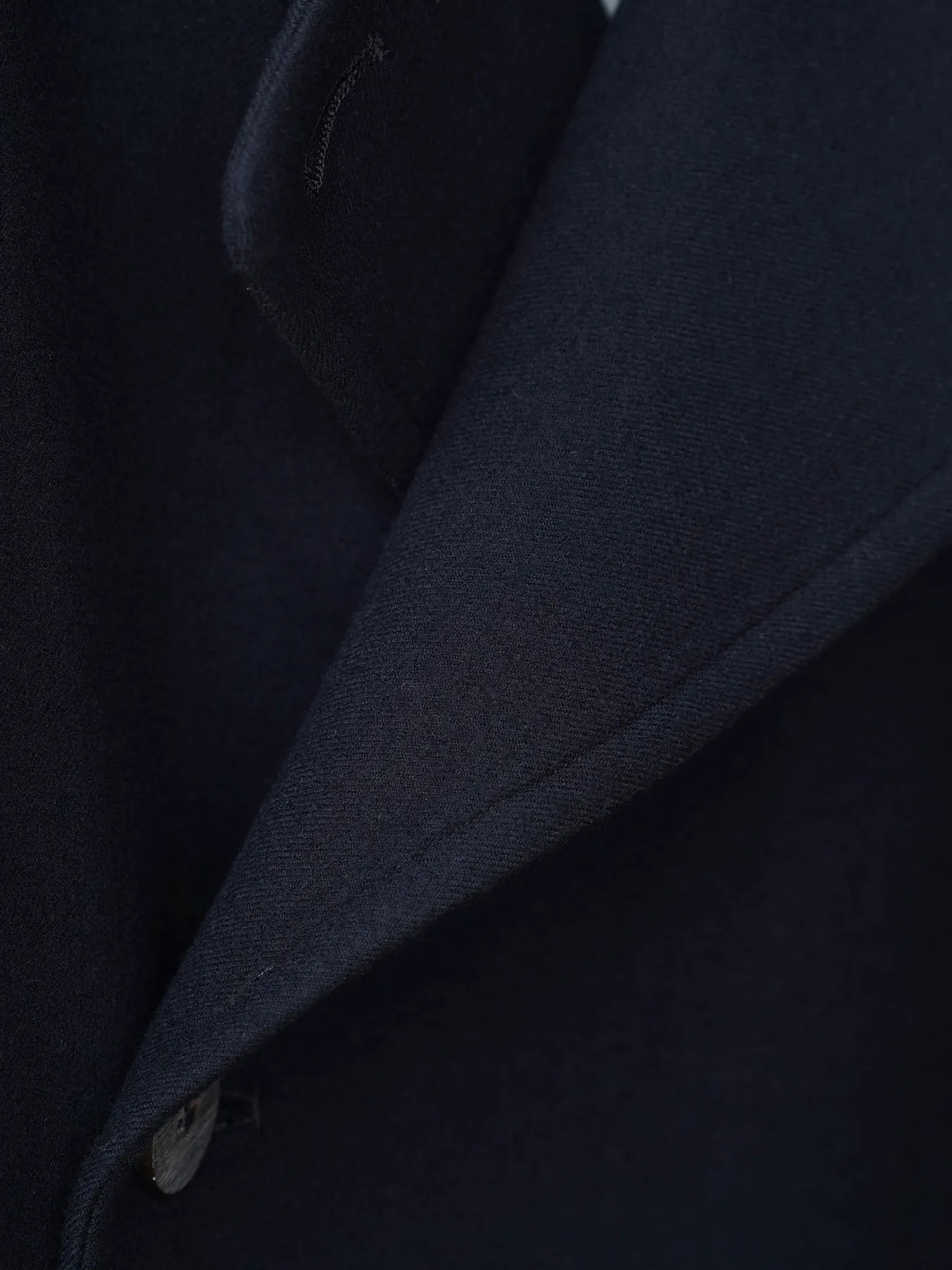 calmlence-double-breasted-coat-blk-7