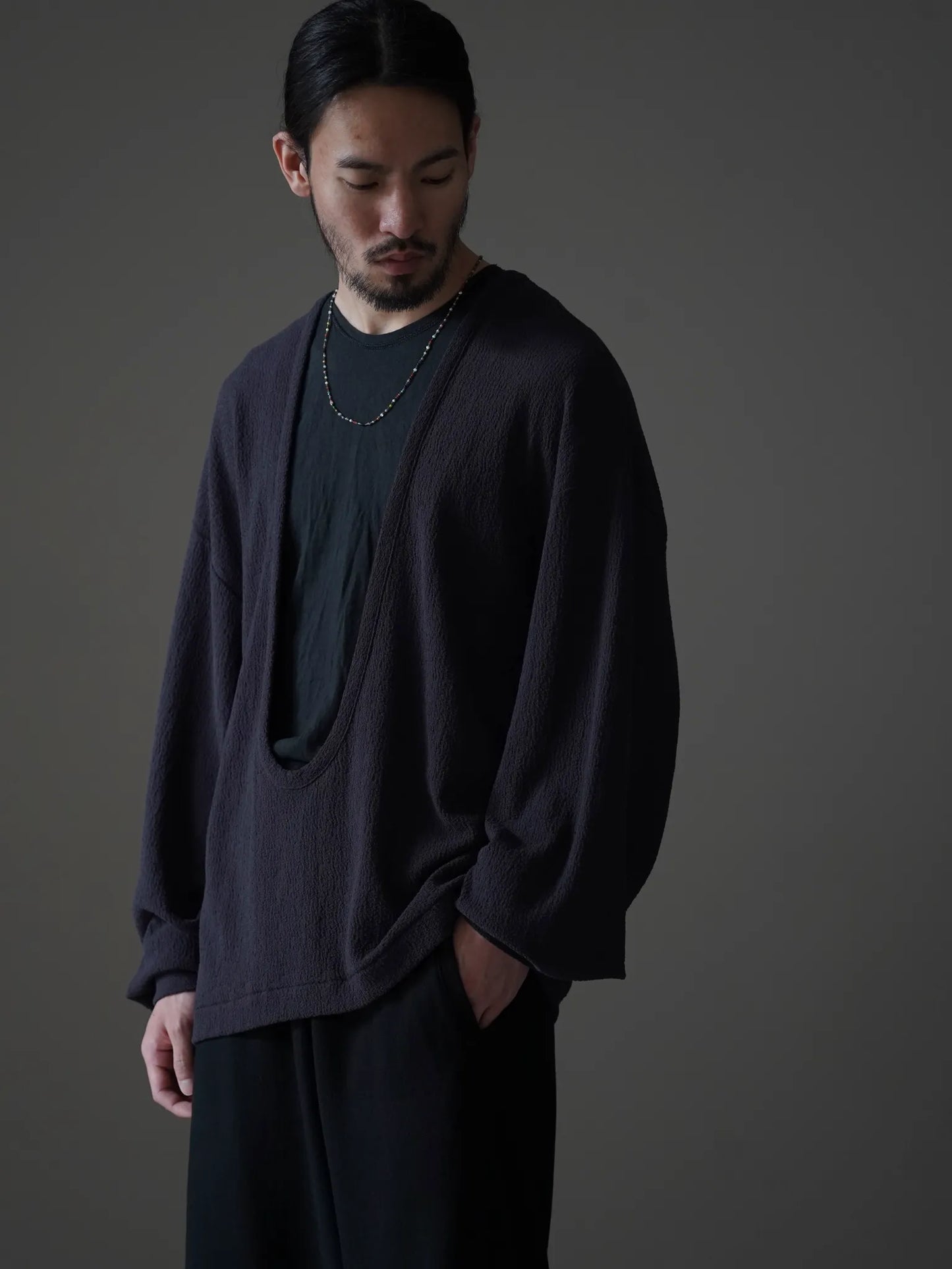 nonnotte-drape-u-pullover-with-cuff-sleeve-inkshade-2