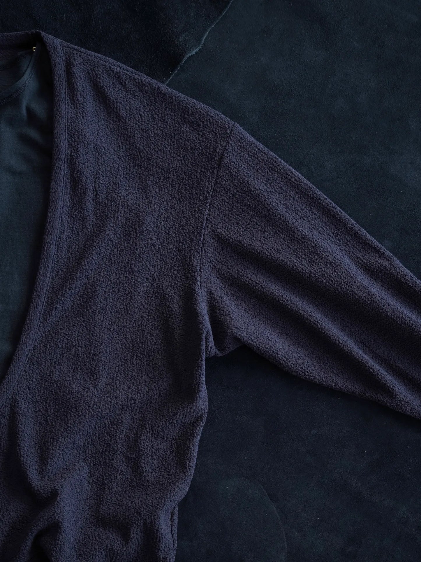 nonnotte-drape-u-pullover-with-cuff-sleeve-inkshade-10