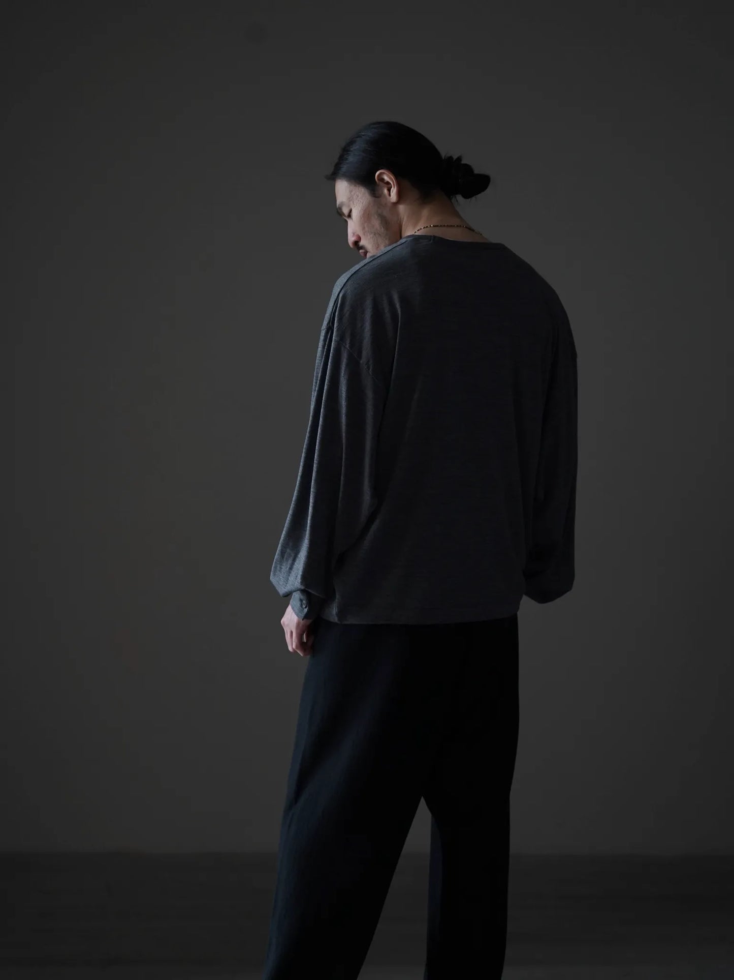 nonnotte | Drape U Pullover with Cuff Sleeve Charcoal