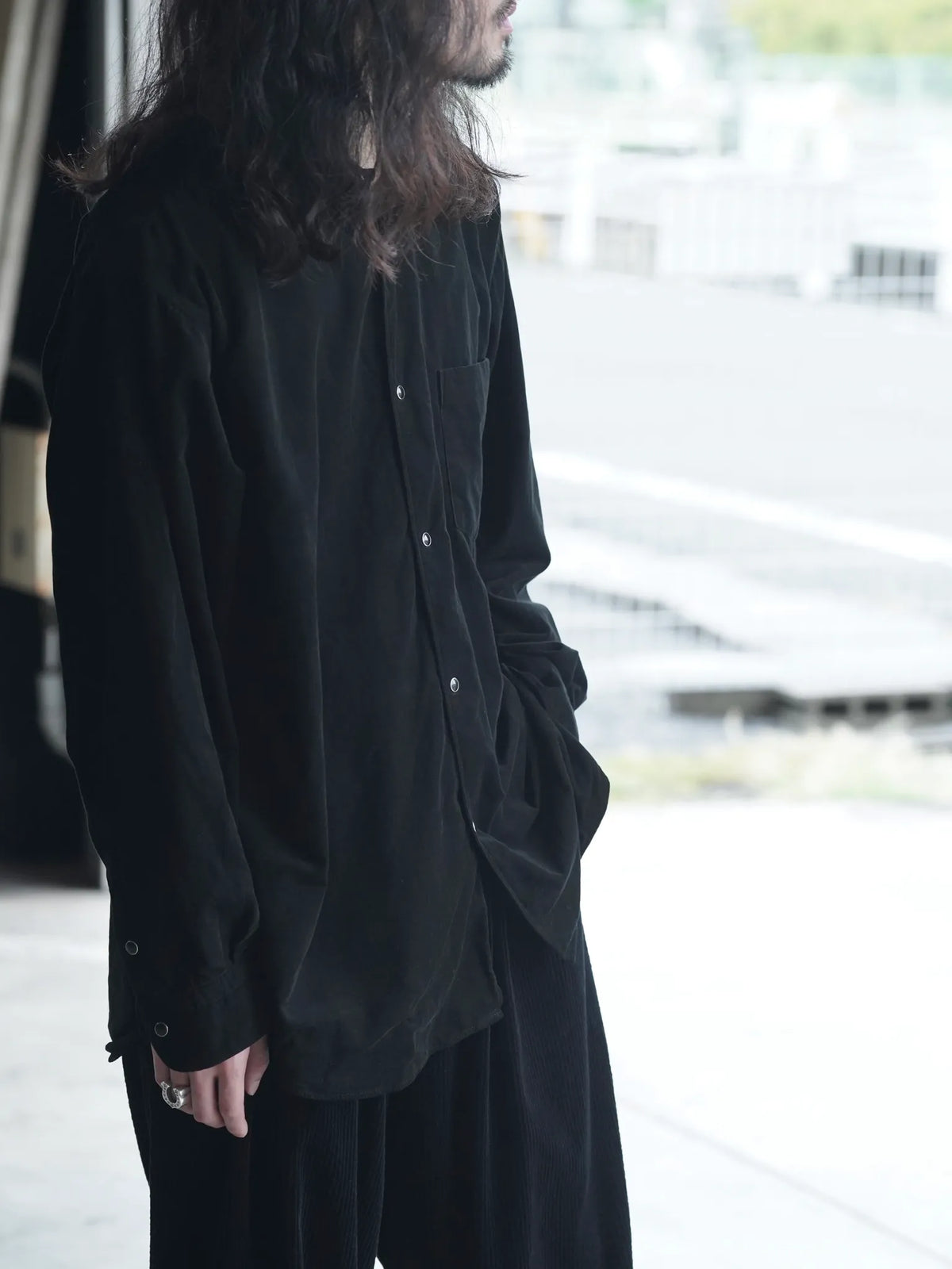 COMOLI | コーデュロイ コモリシャツ BLACK