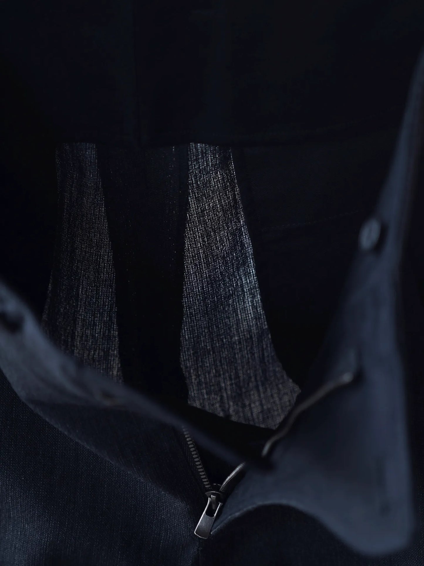 山内-ウール-和紙-サイドシームレスワンタックパンツ-charcoal-black-9