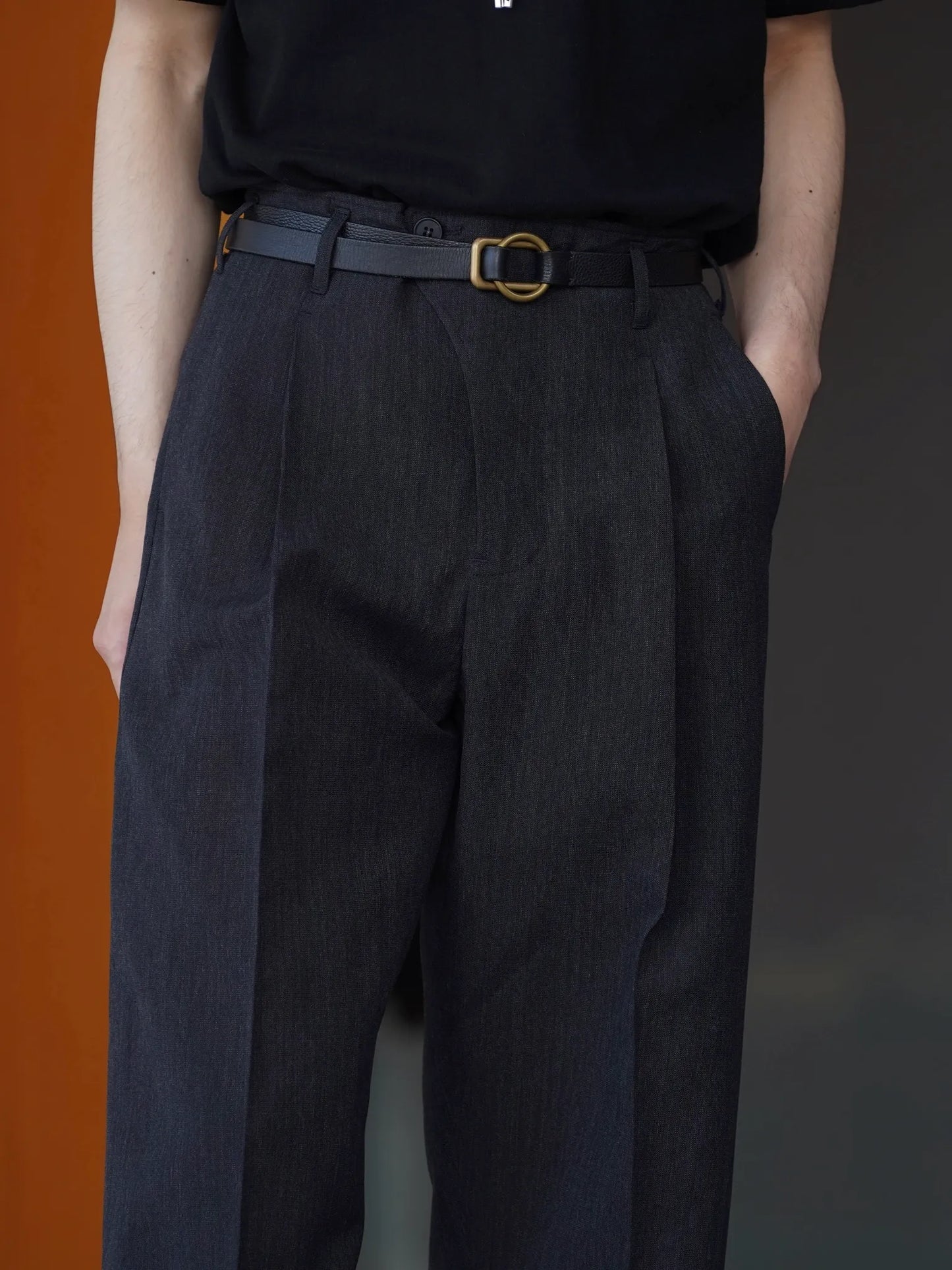 山内-ウール-和紙-サイドシームレスワンタックパンツ-charcoal-black-5