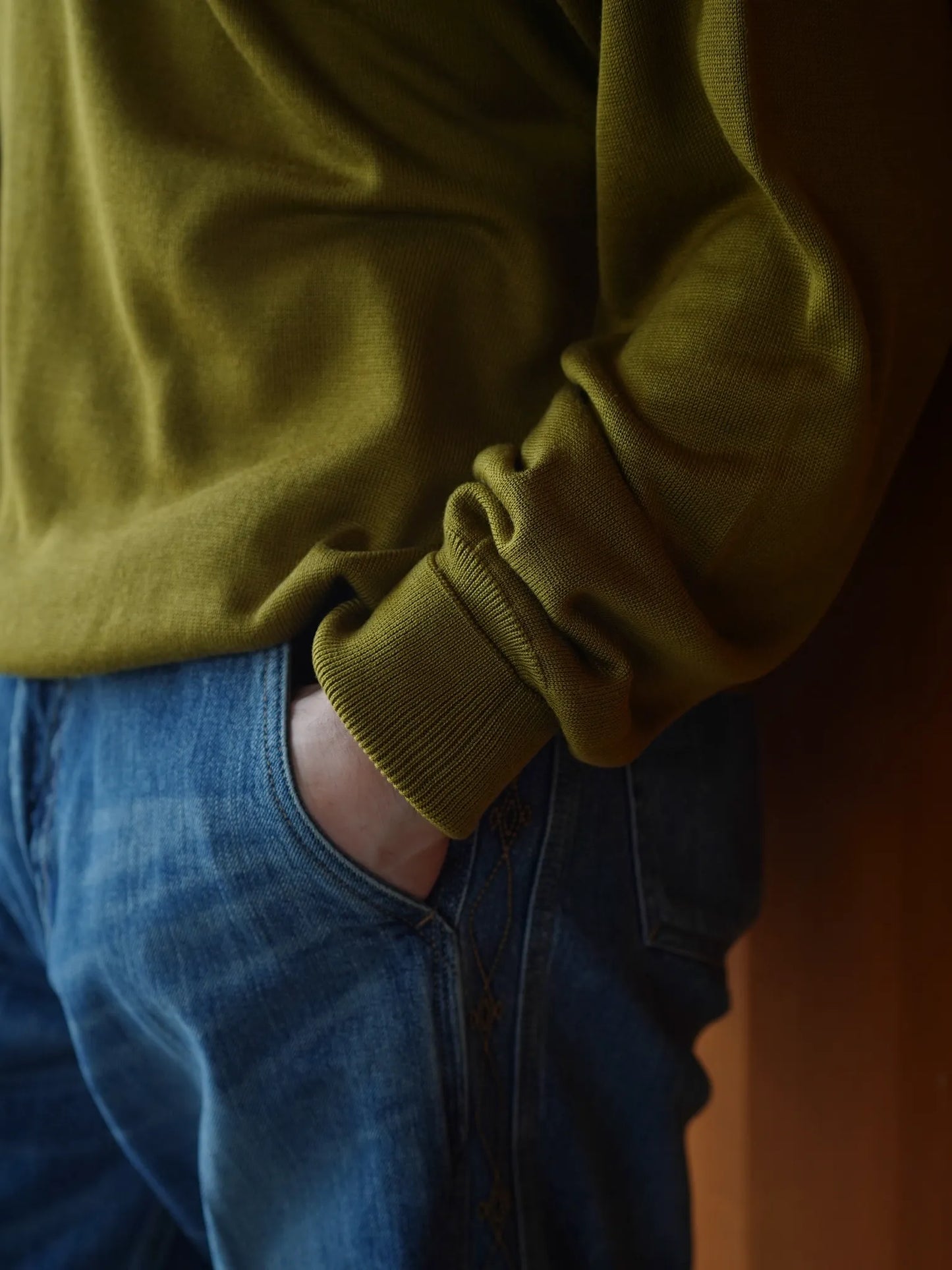 Olde H & Daughter | SILK PLAIN STITCH CREW L/S CORIANDER